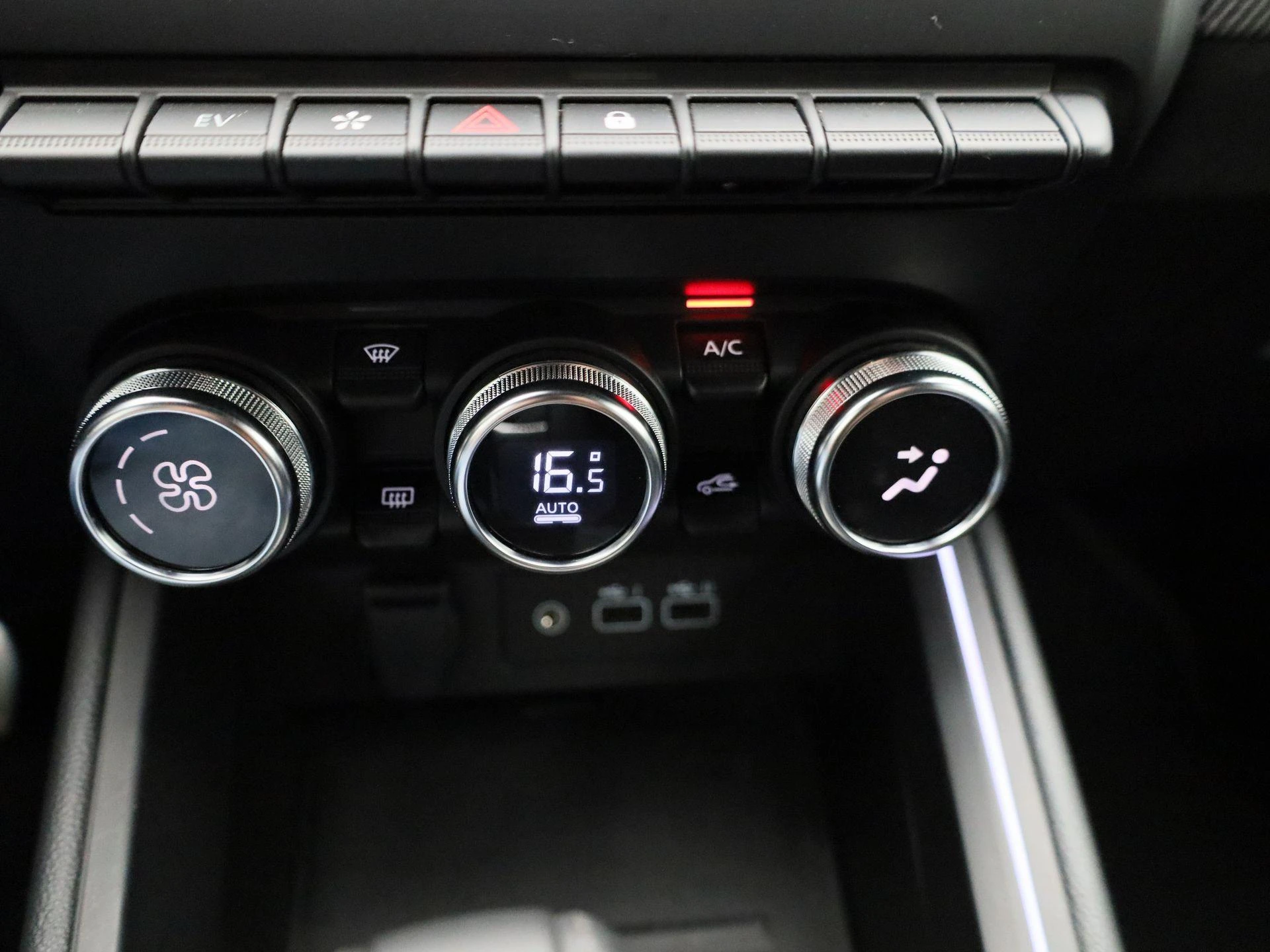Renault-Clio-image-19