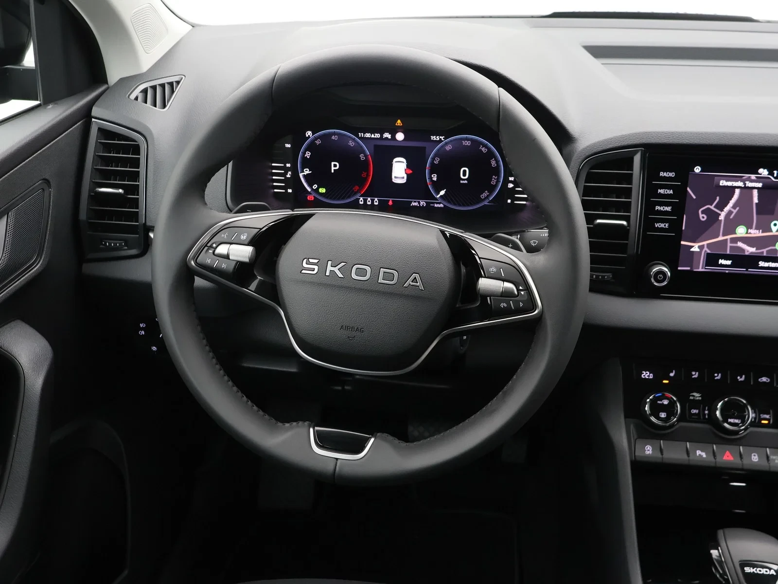 Škoda Karoq Karoq Family 1.5 TSI 110kW (150pk) DSG7 / DEMO
