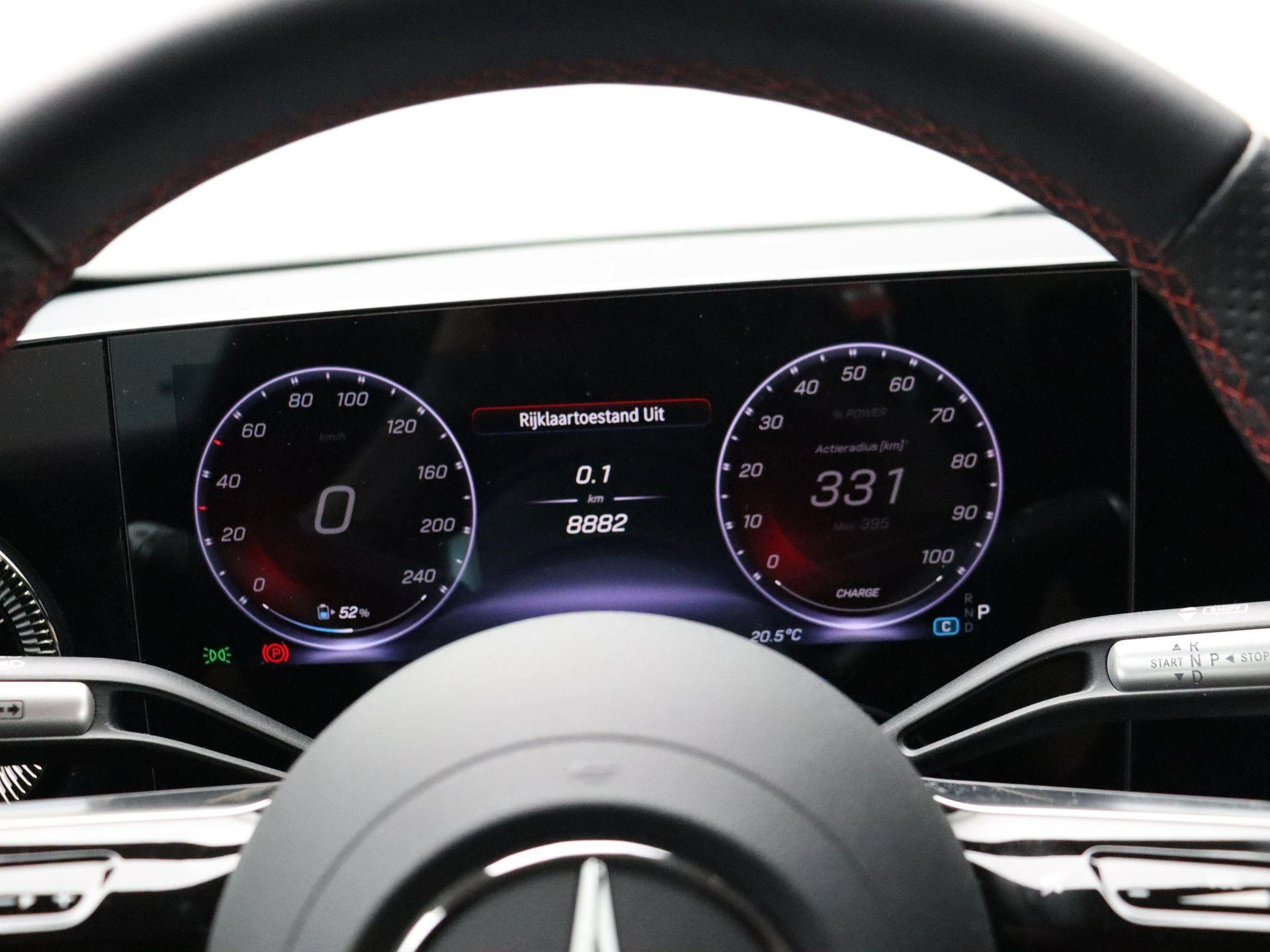 Mercedes-Benz-CLA-image-13