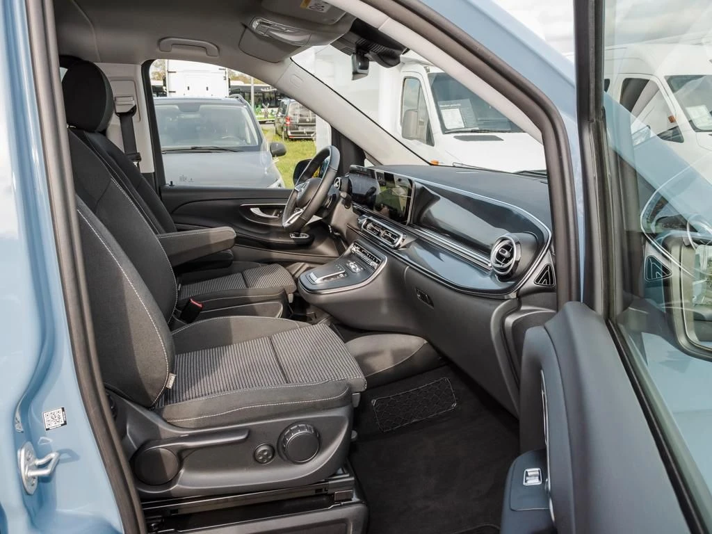 Mercedes-Benz-V-Klasse 220 d-image-11