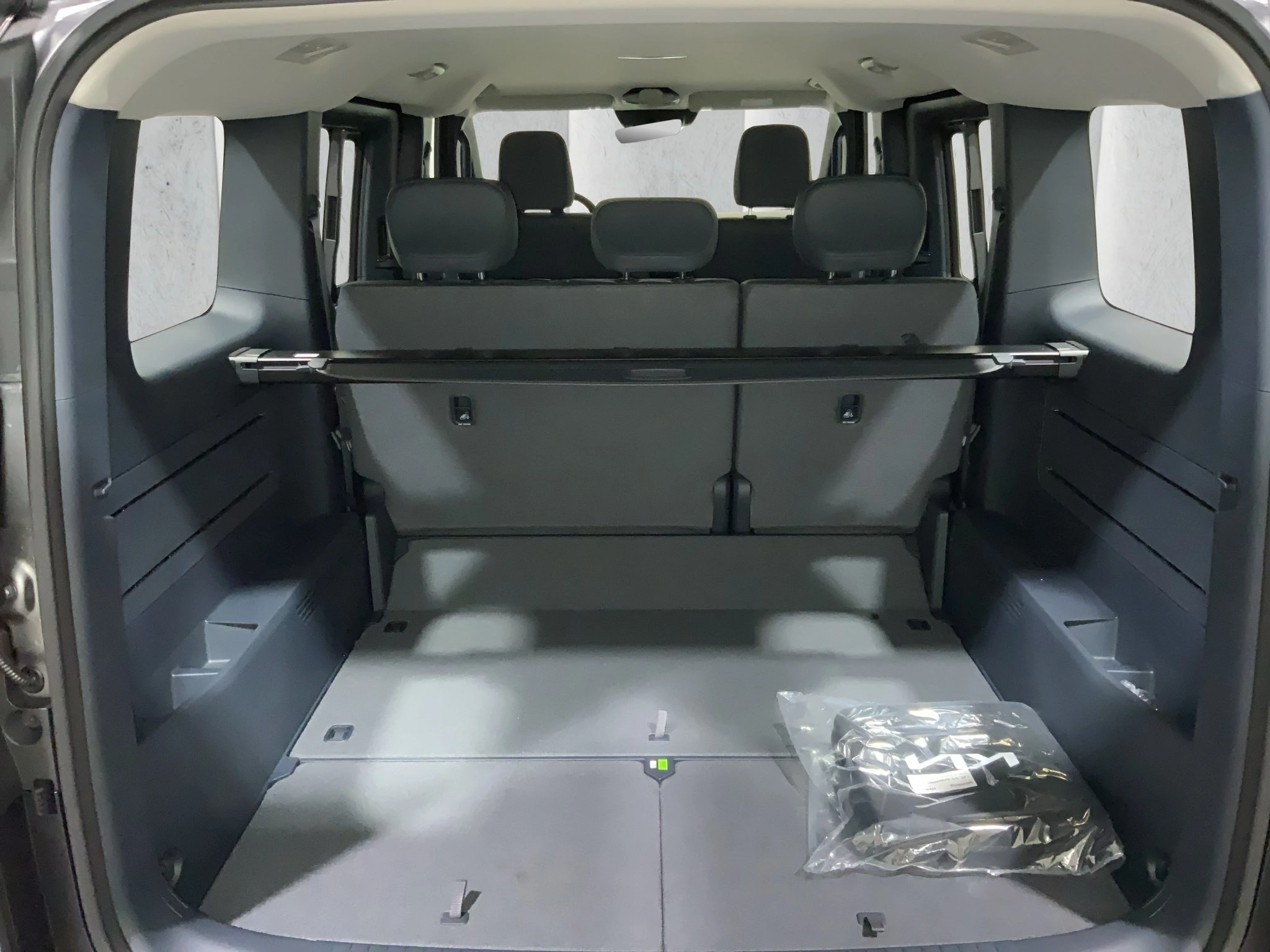 Kia-PV5-image-15