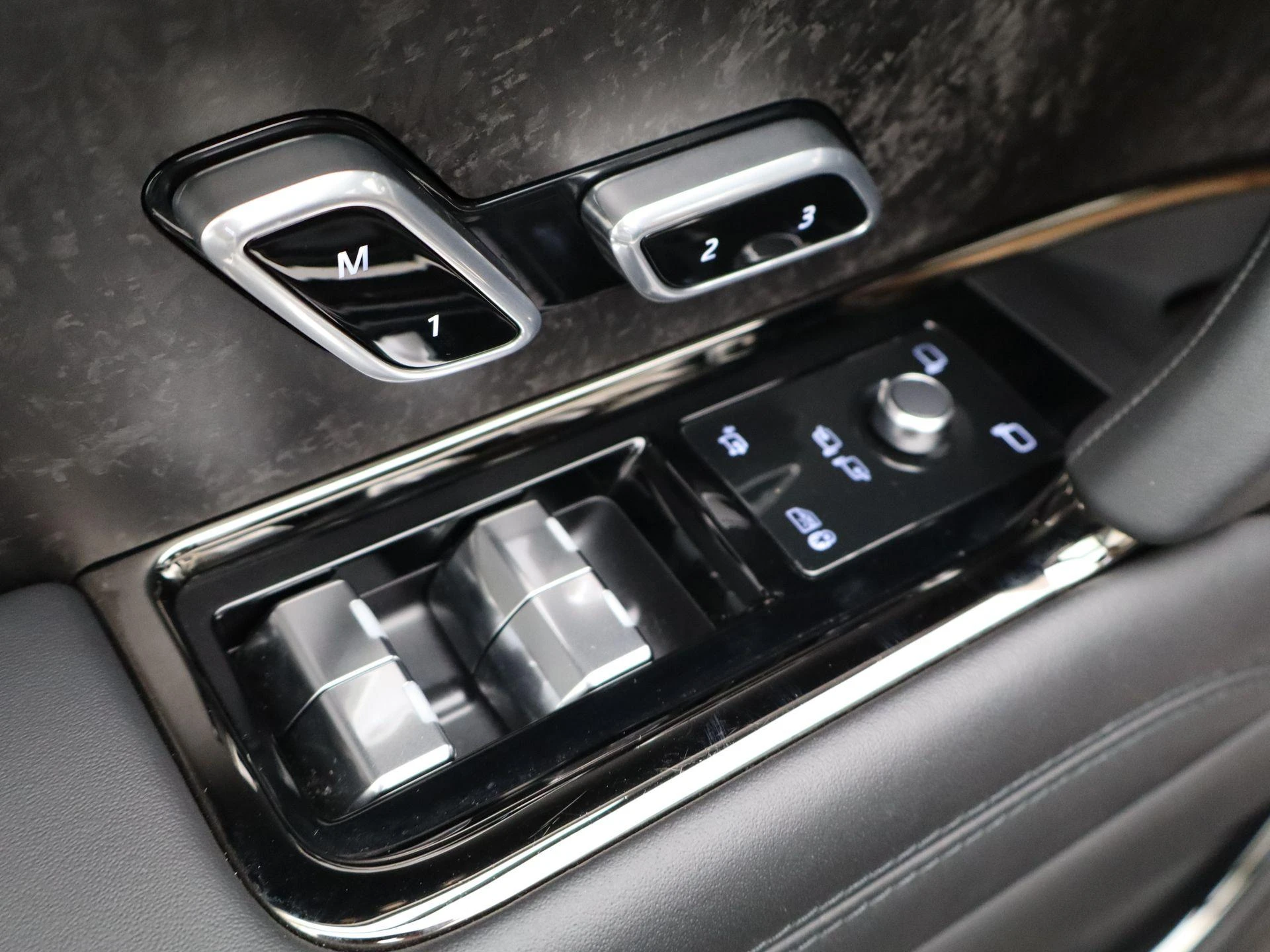 Land Rover-Range Rover Sport-image-33