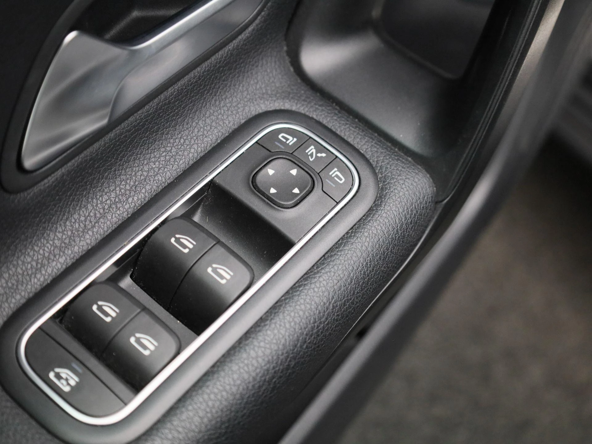 Mercedes-Benz-A-Klasse-image-31