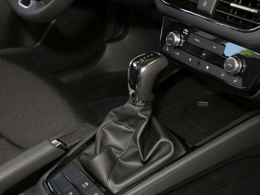 Škoda Scala Tour 1.0 TSI UPE 37.370 Infotainment Komfort+
