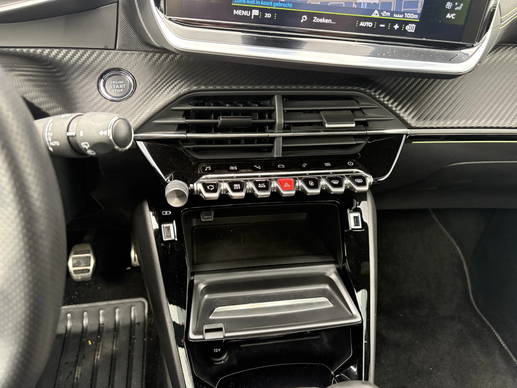 Peugeot-208-image-14