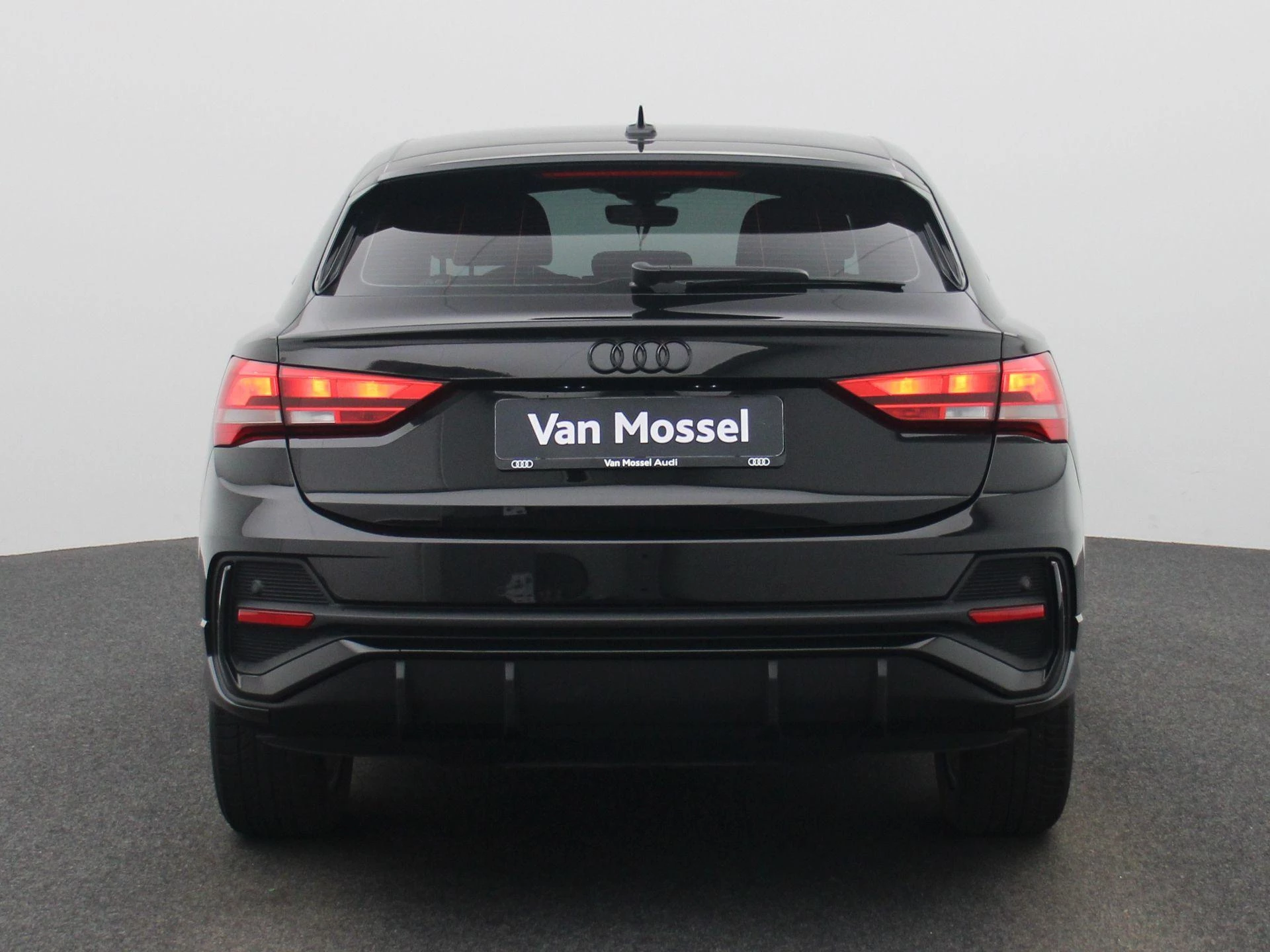 Audi-Q3-image-4