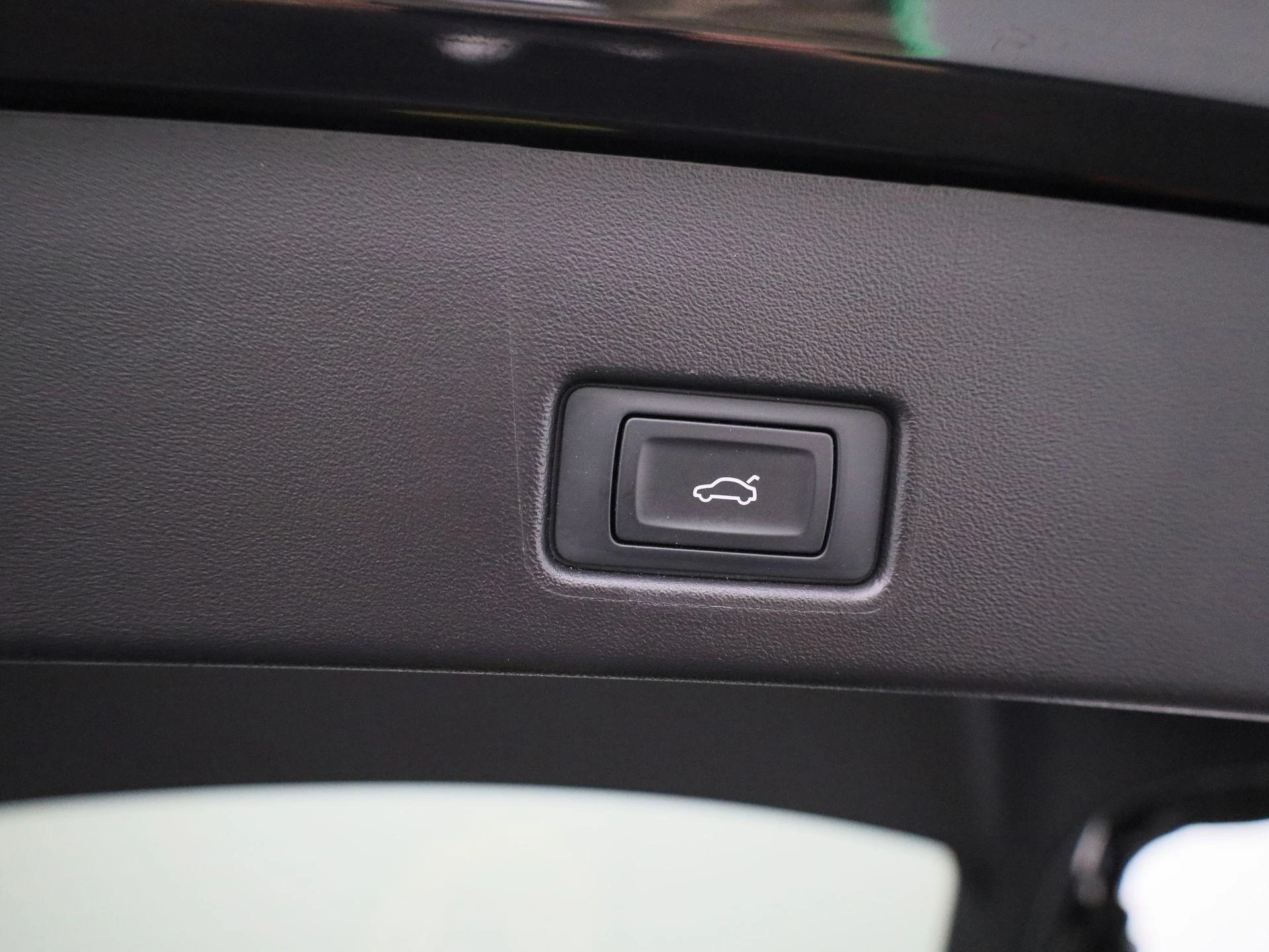 Audi-Q4 Sportback e-tron-image-13
