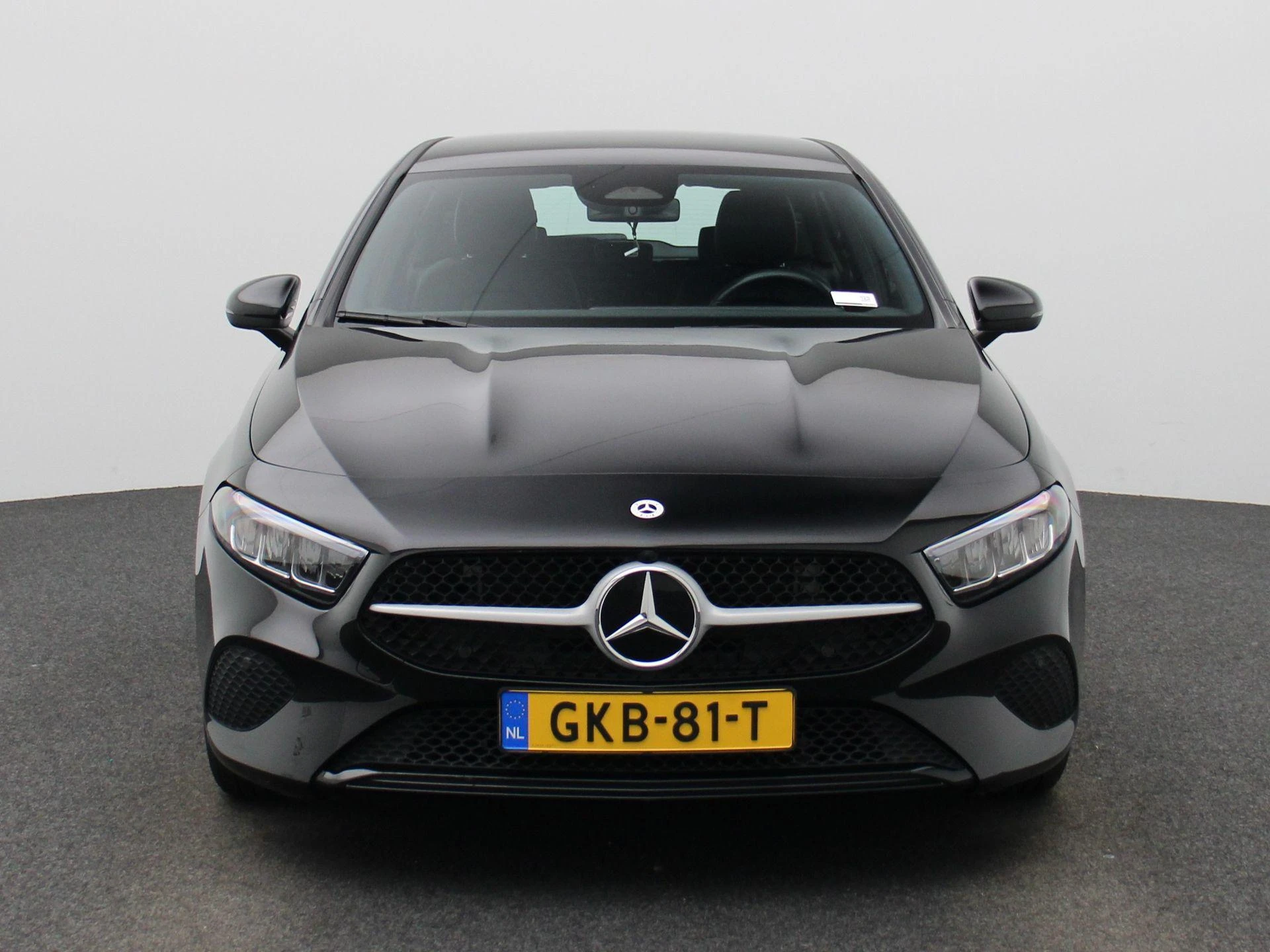 Mercedes-Benz-A-Klasse-image-2