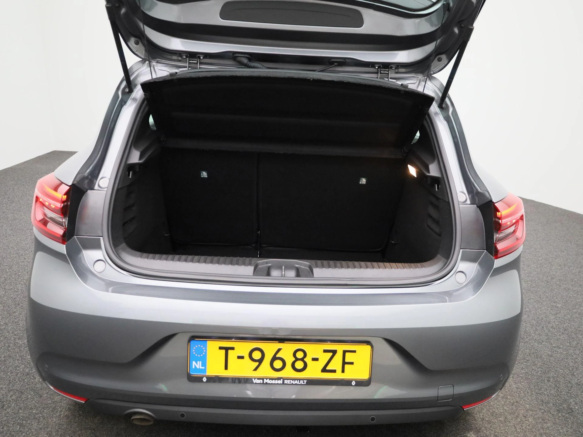 Renault-Clio-image-12