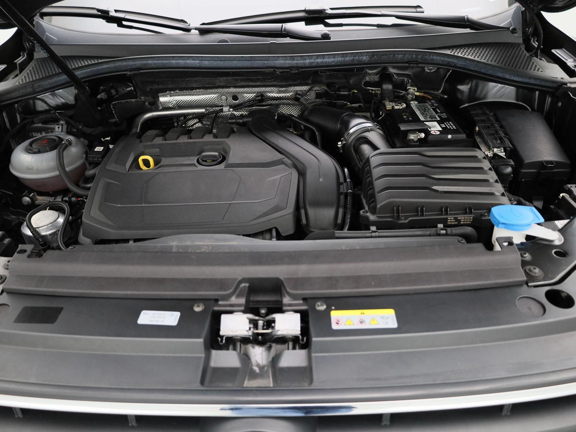 Volkswagen-Tiguan-image-30
