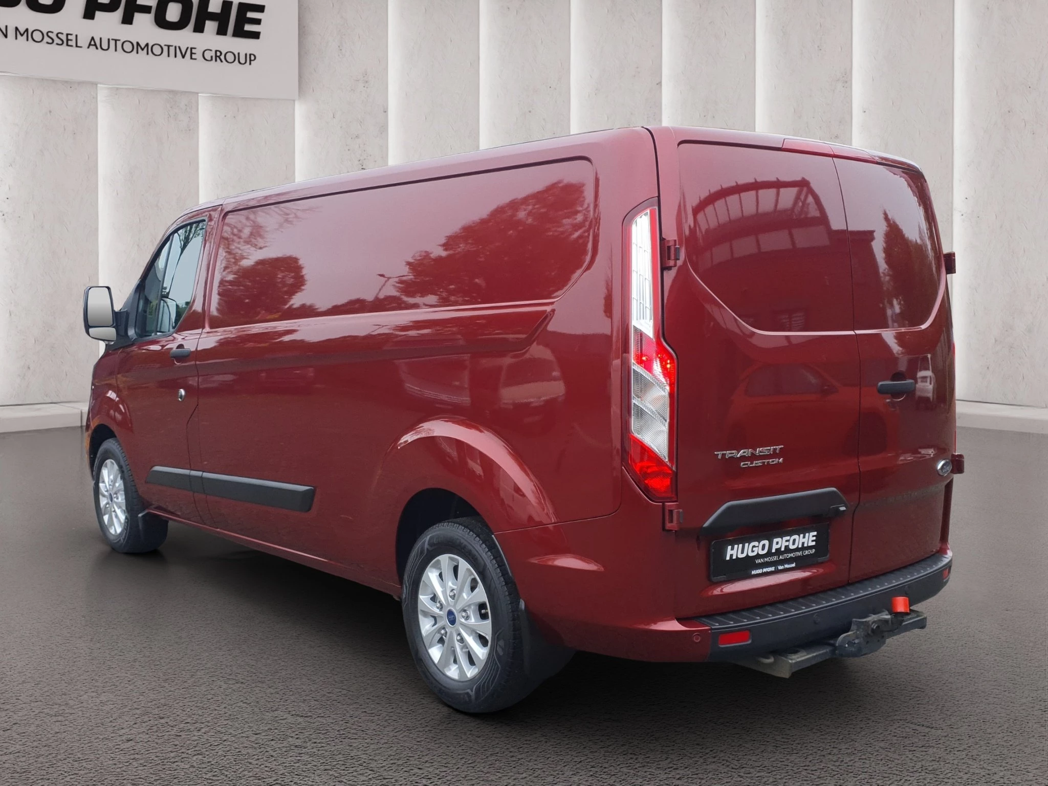 Ford-Transit Custom-image-2