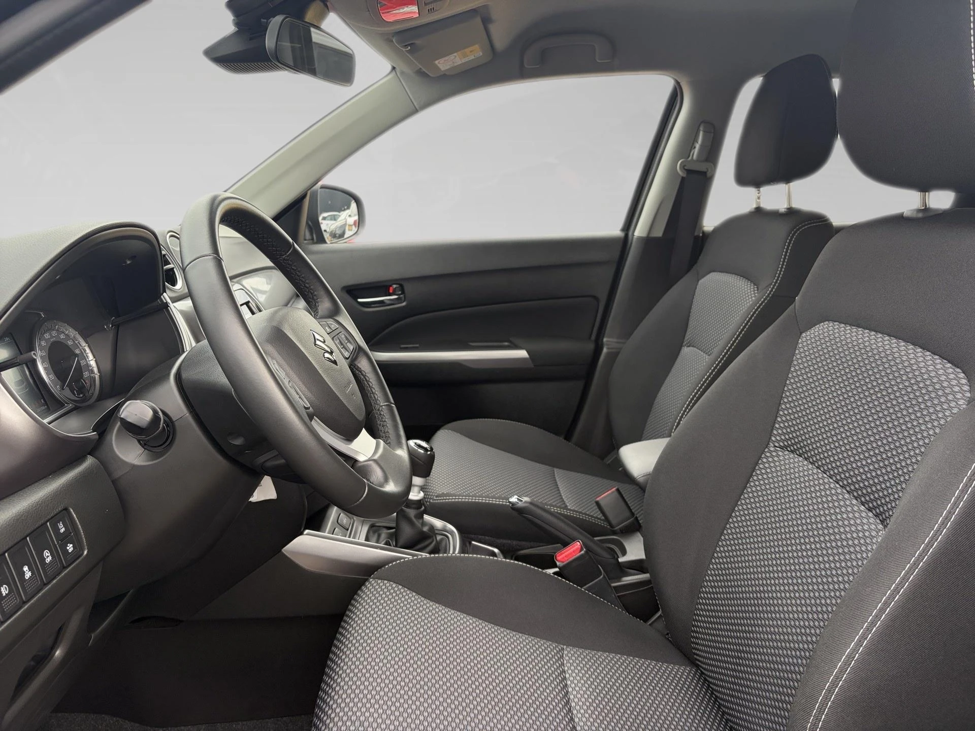 Suzuki-Grand Vitara-image-5