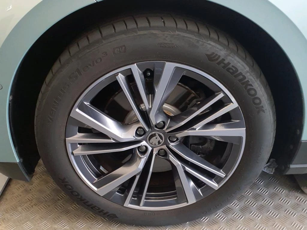 Škoda-Enyaq iV-image-4