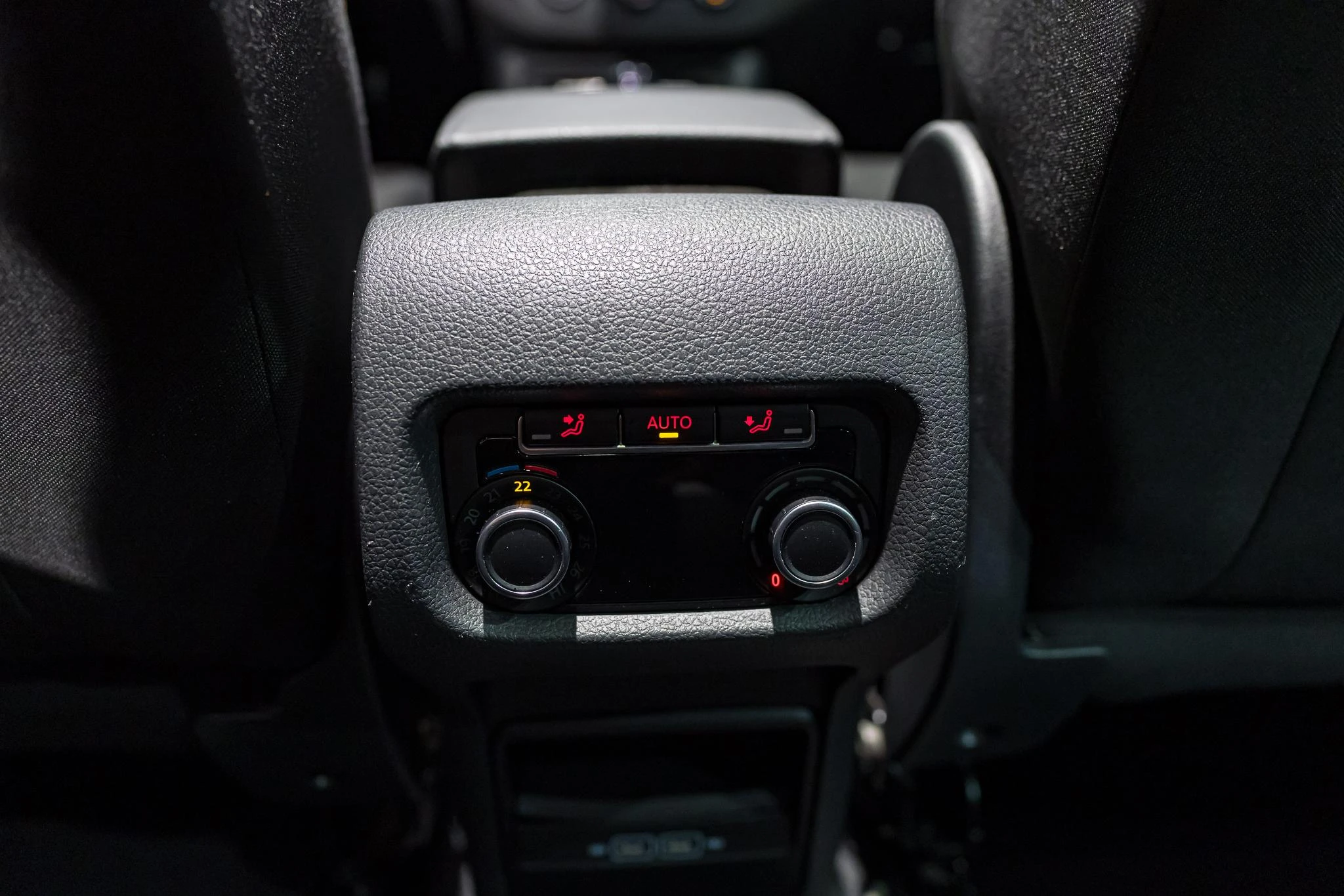 Volkswagen-Sharan-image-19