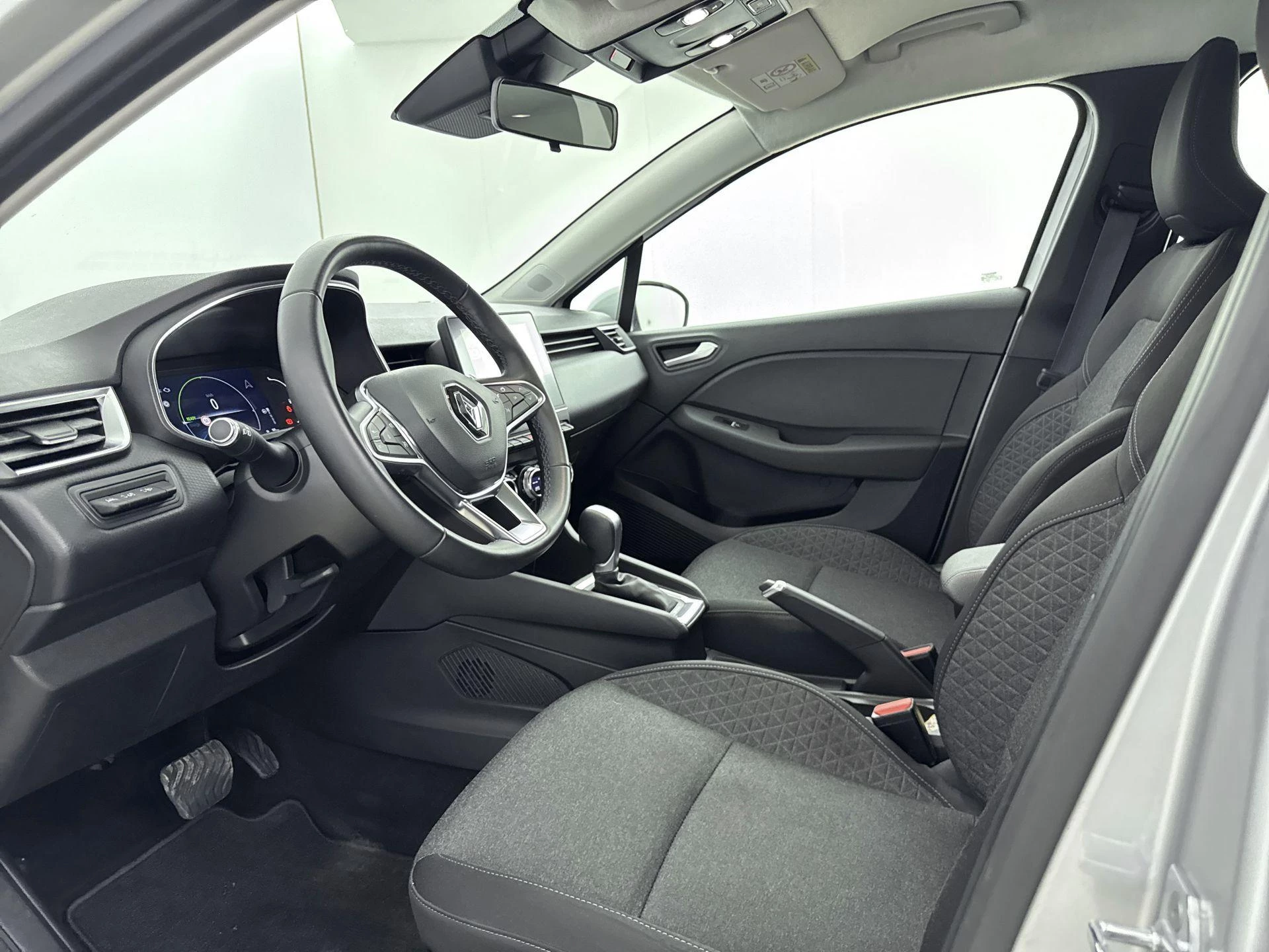 Renault-Clio-image-7