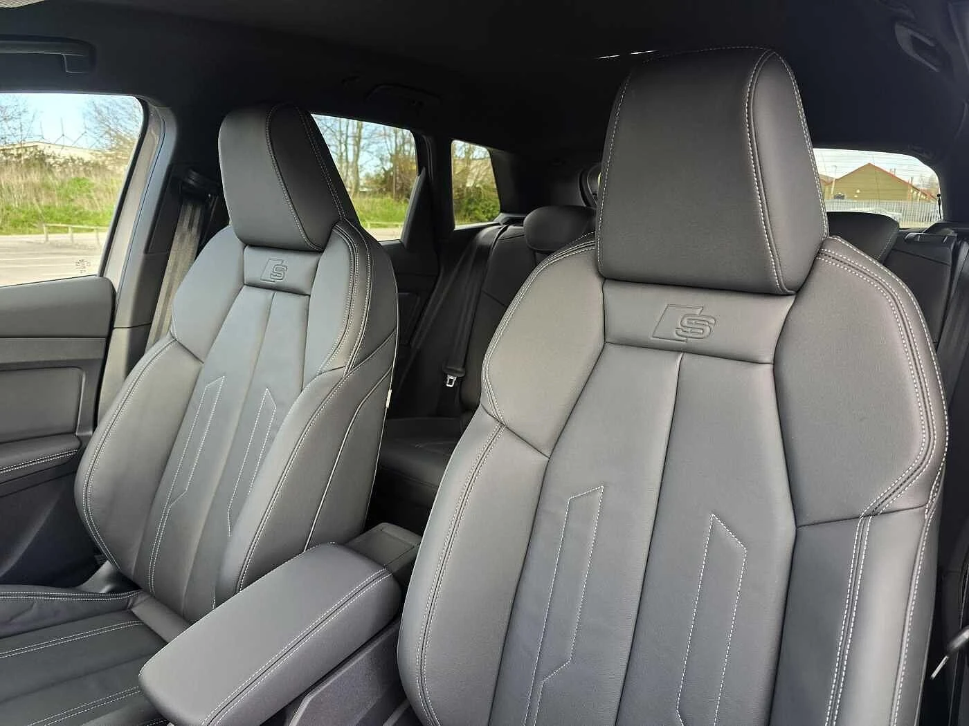 Audi-Q4 e-tron-image-9