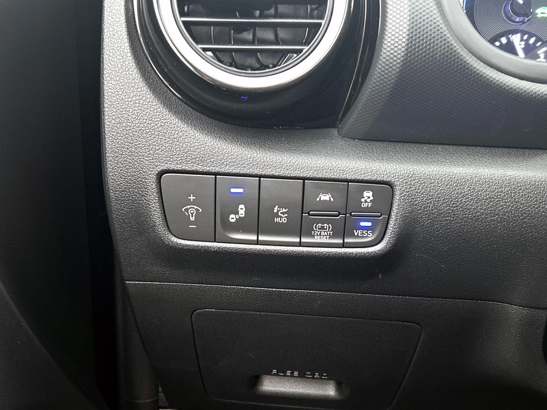 Hyundai-Kona-image-25
