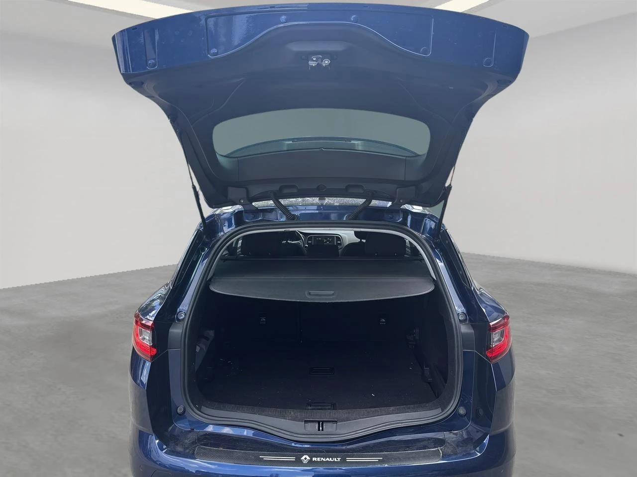 Renault-Mégane Grand Tour-image-4