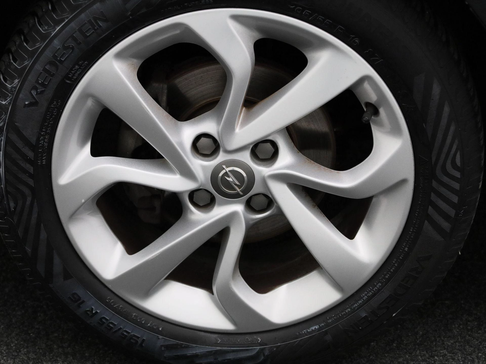 Opel-Corsa-image-11