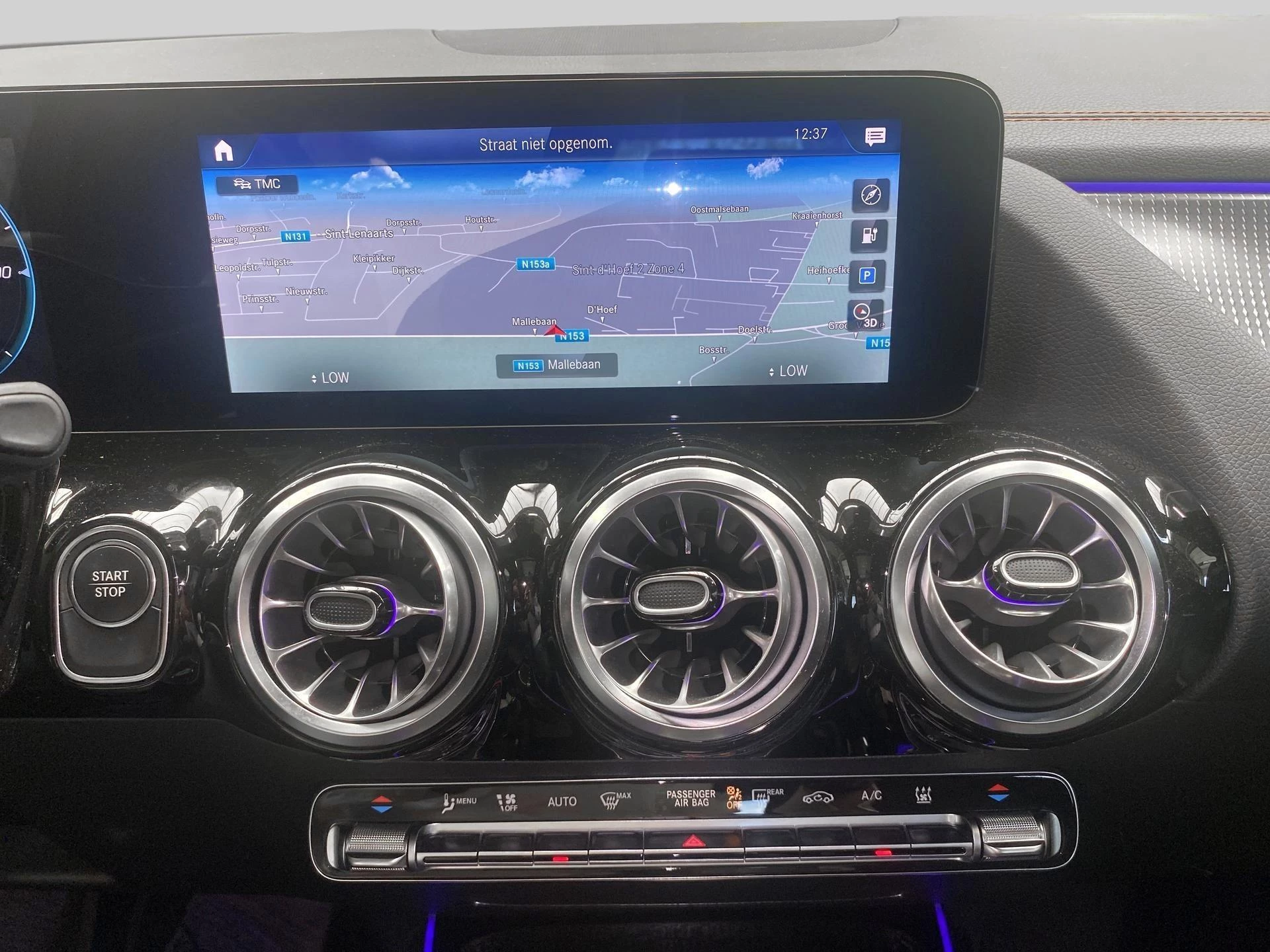 Mercedes-Benz-EQA-image-12