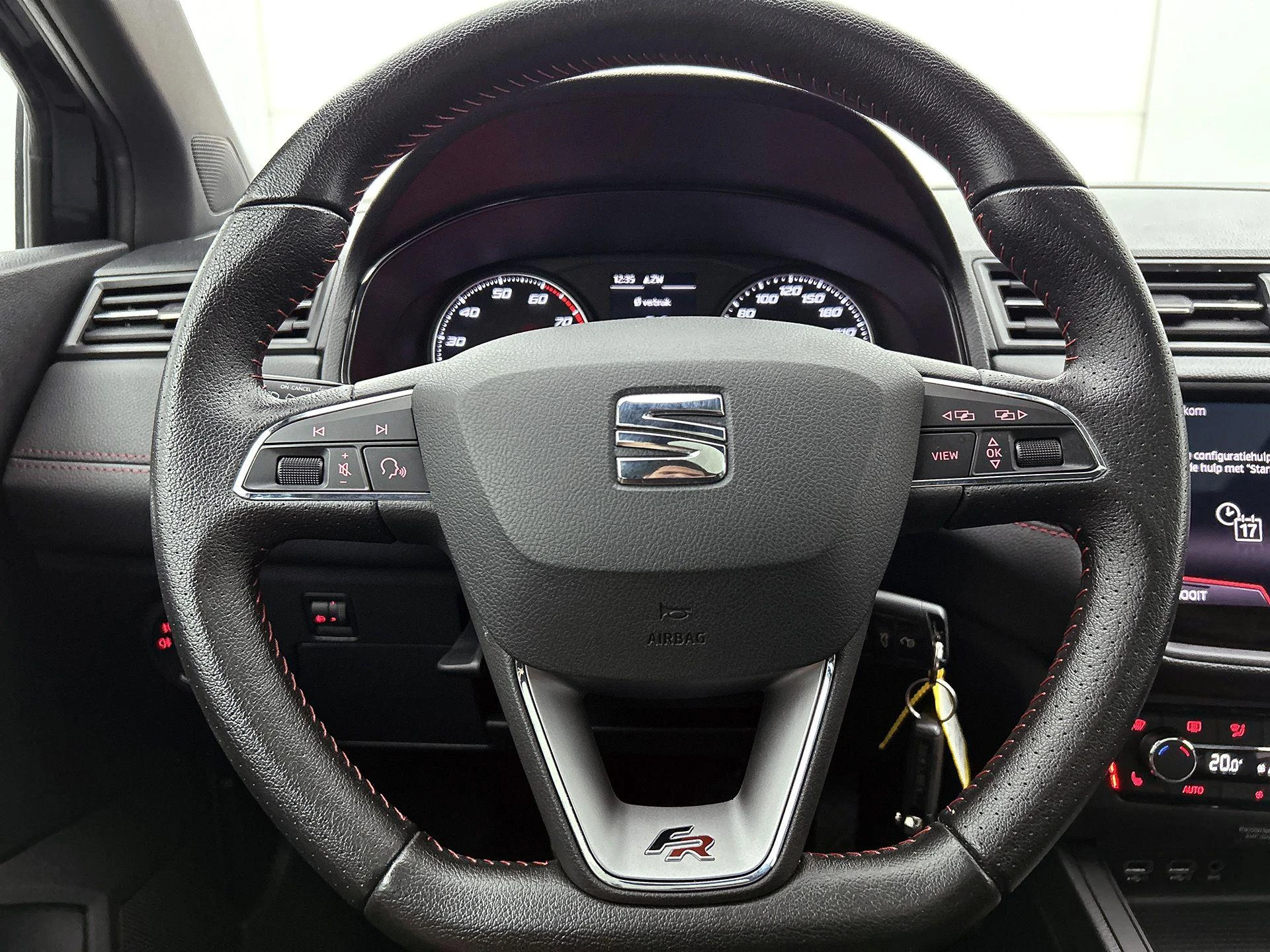 SEAT-Ibiza-image-30