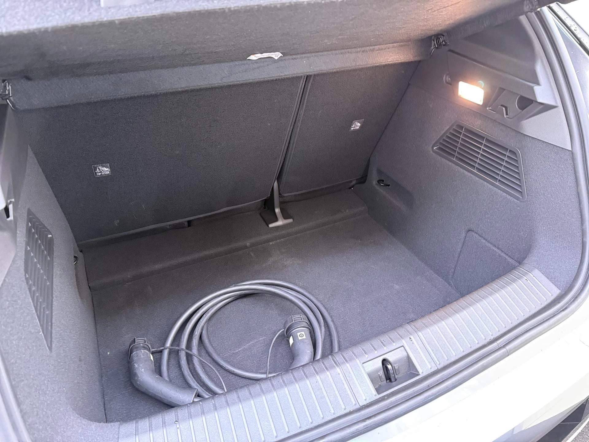 Renault-Megane E-Tech-image-27