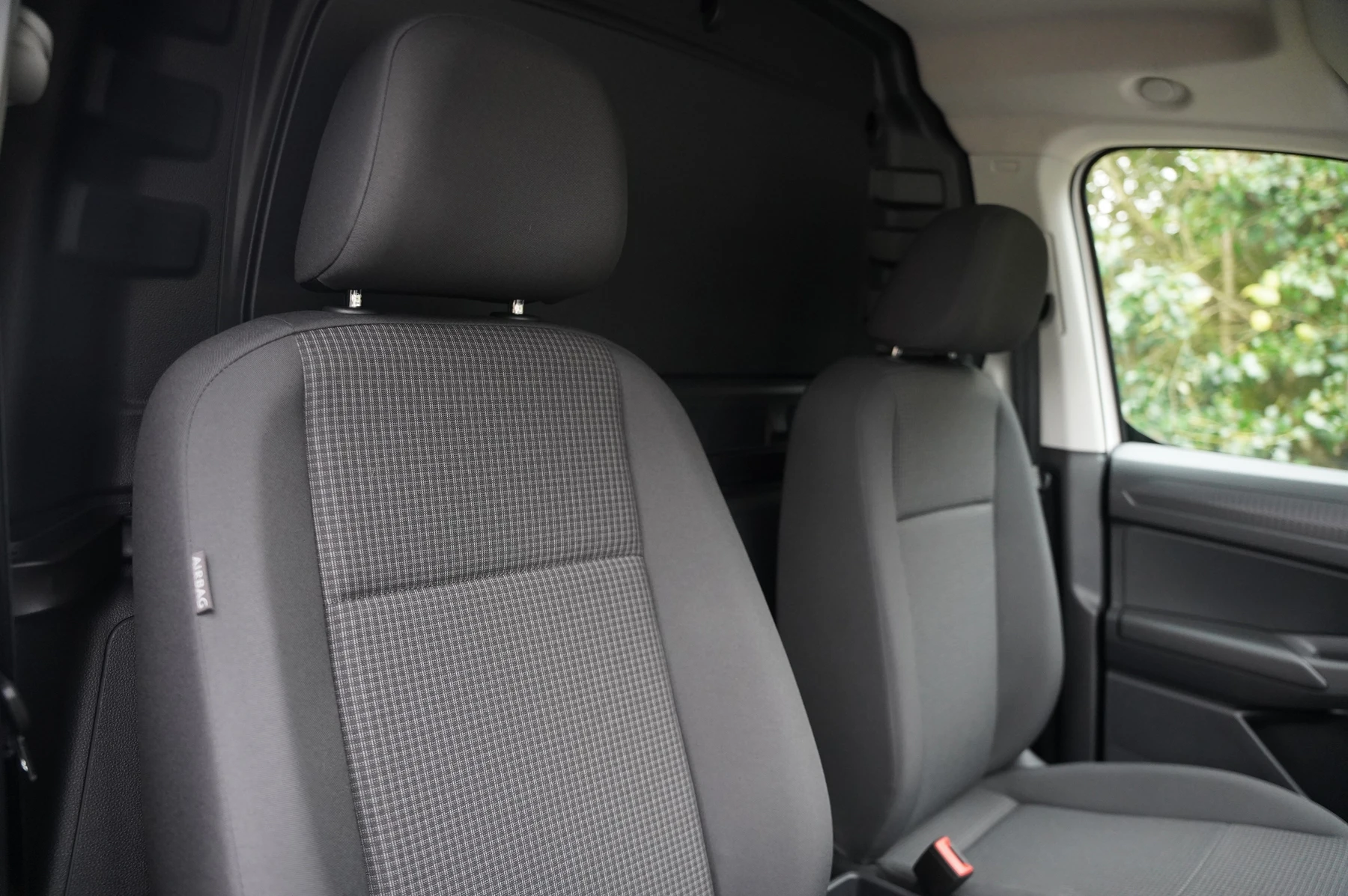 Volkswagen-Caddy-image-26