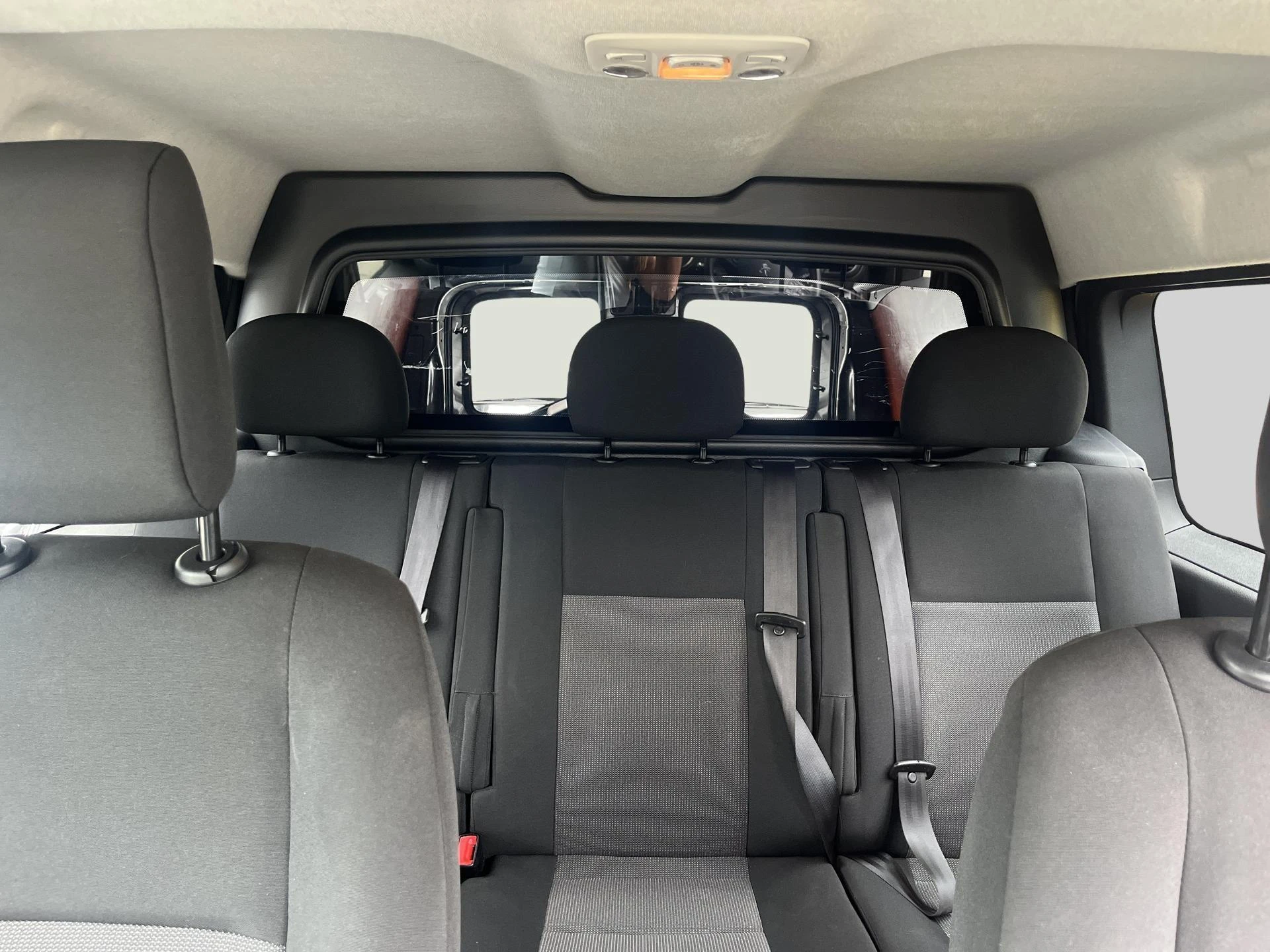 Peugeot-Expert-image-14