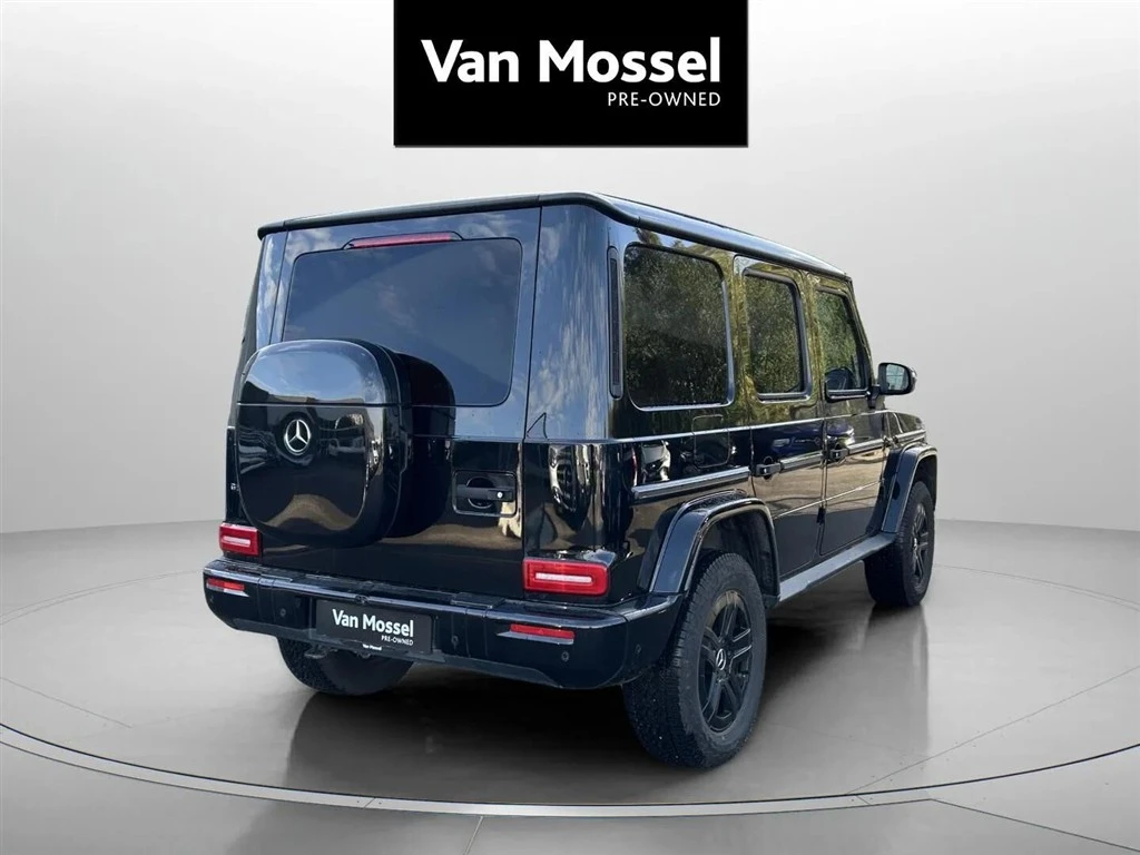 Mercedes-Benz-G-Klasse-image-4