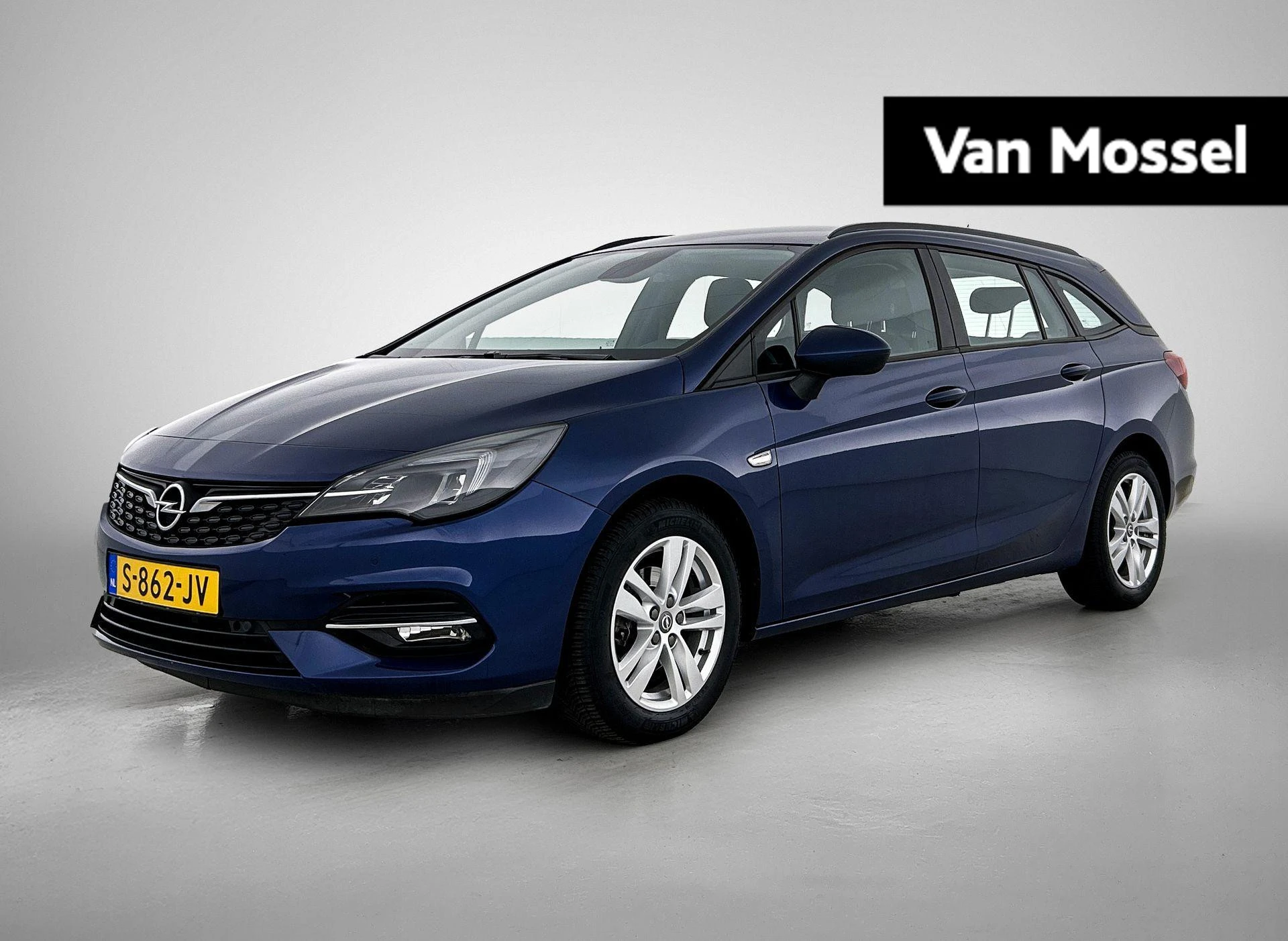 Opel-Astra-image-0