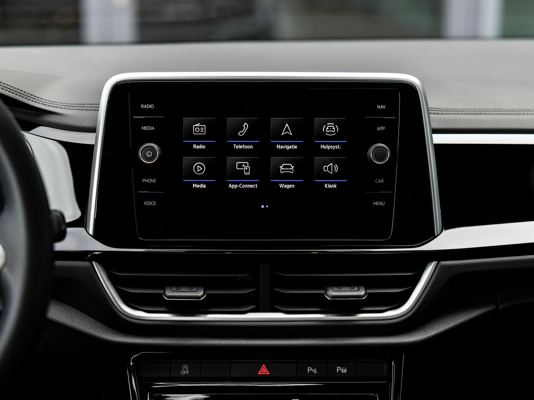 Volkswagen-T-Roc-image-21