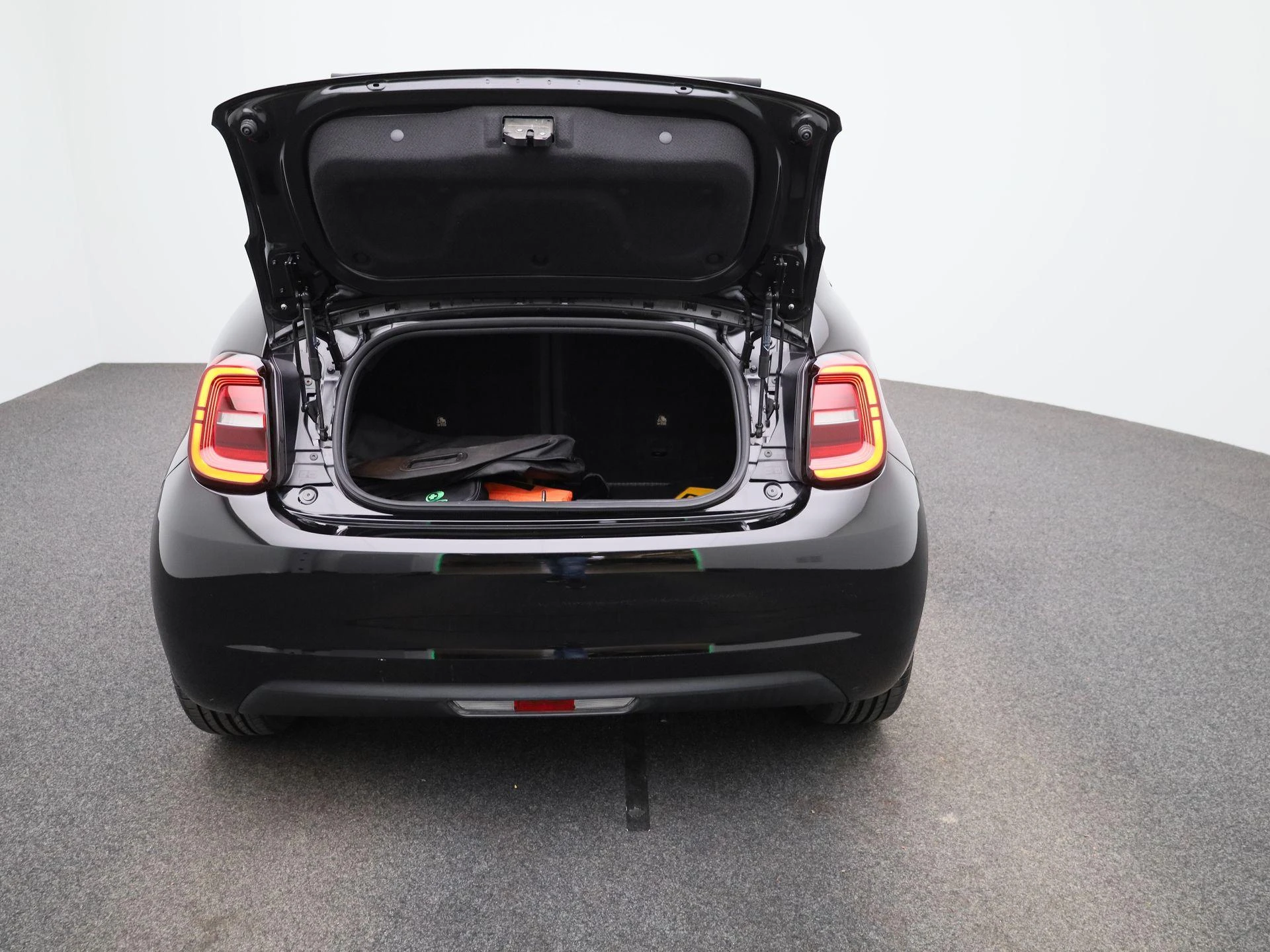 Fiat-500e-image-10