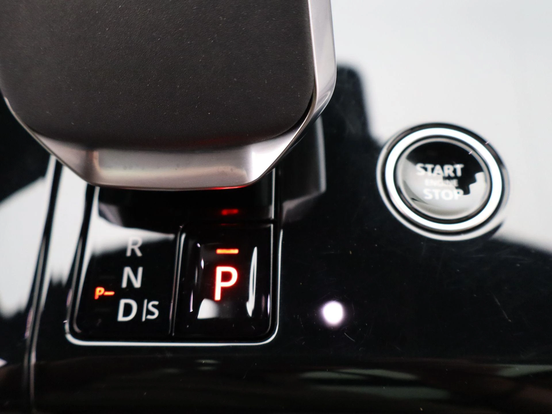 Land Rover-Range Rover Sport-image-27
