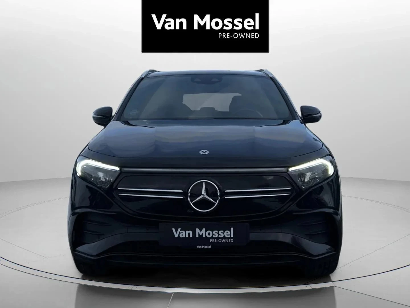 Mercedes-Benz-EQA-image-1