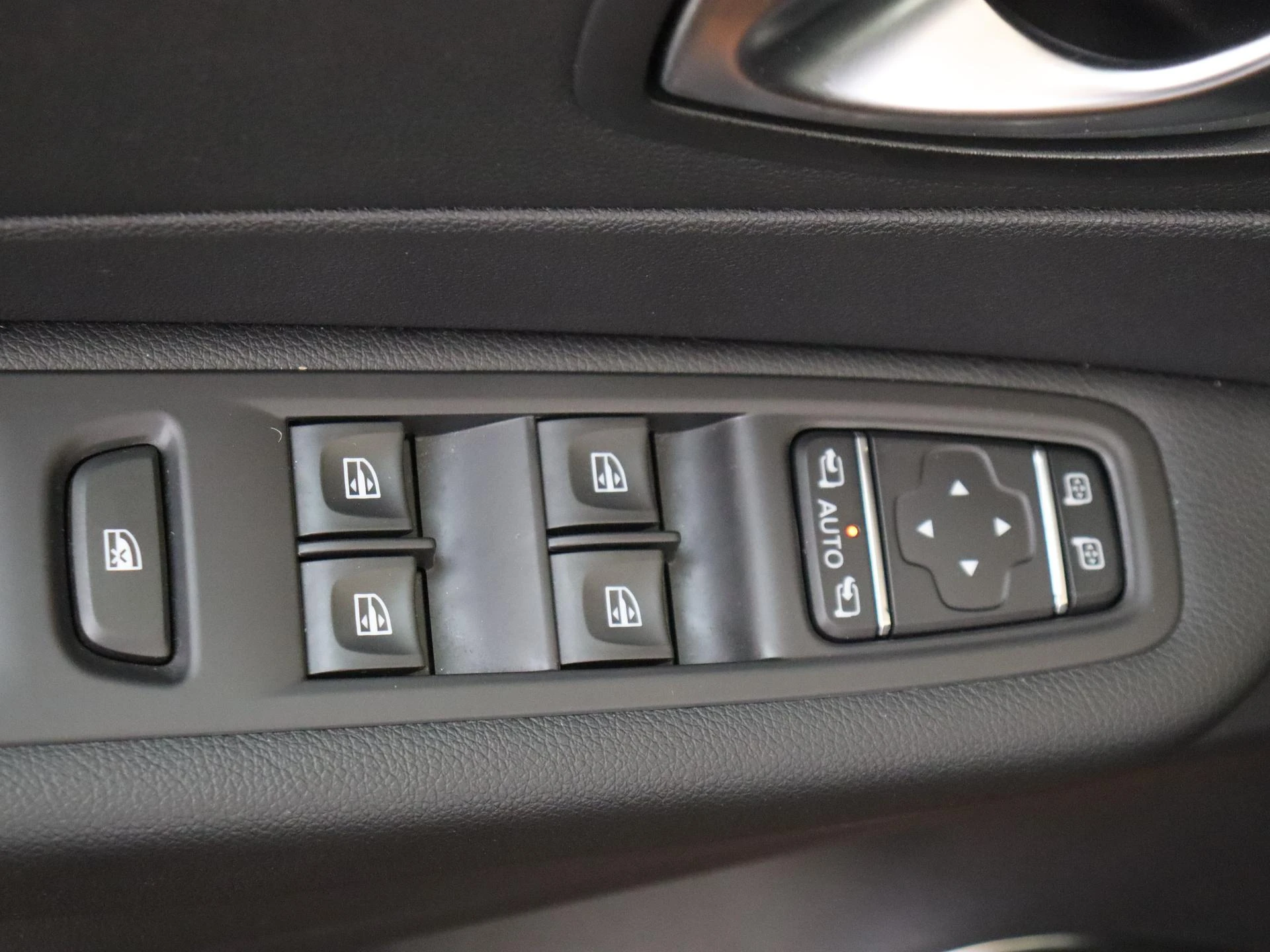 Renault-Captur-image-23