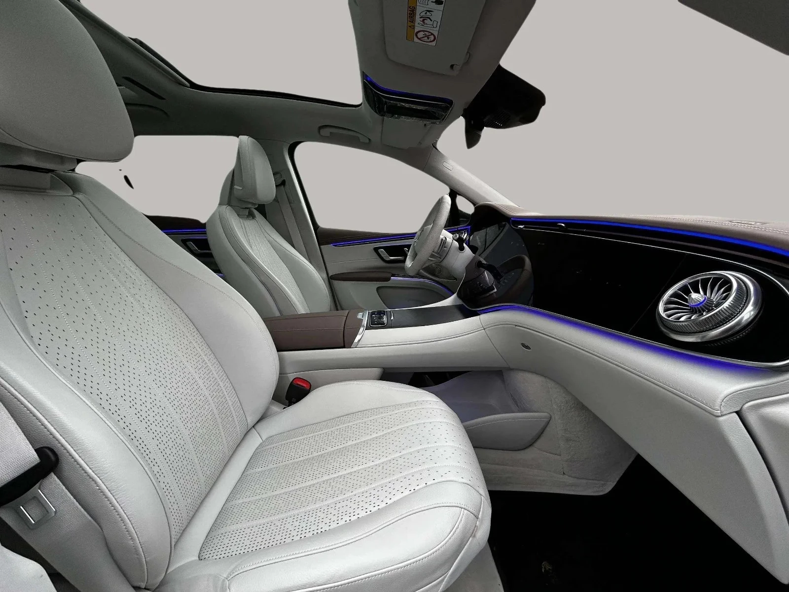 Mercedes-Benz-EQS-image-12