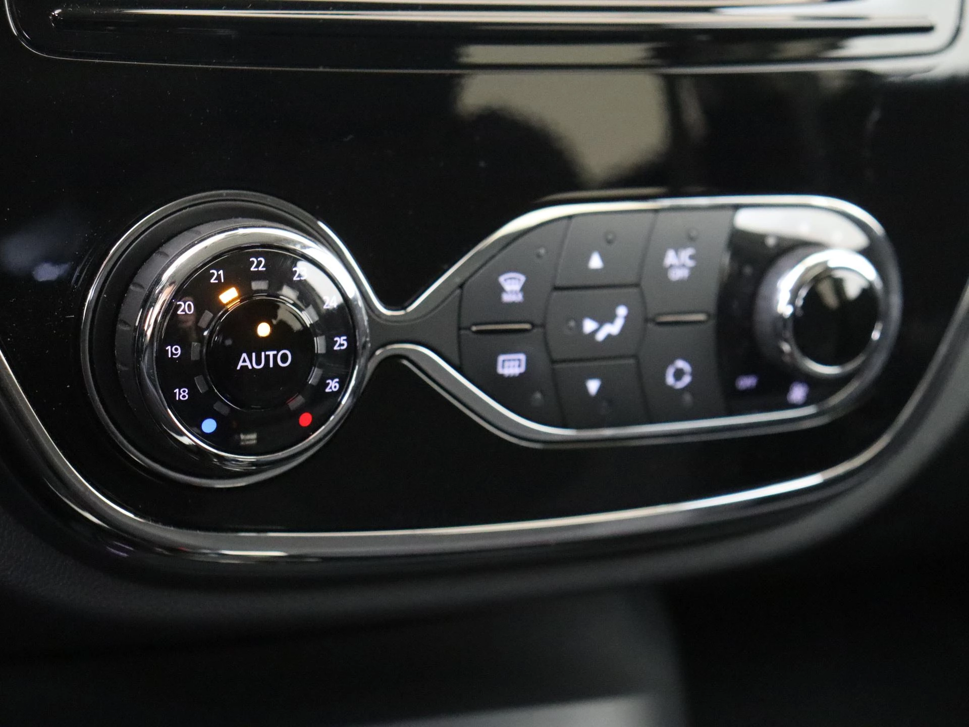 Renault-Captur-image-18