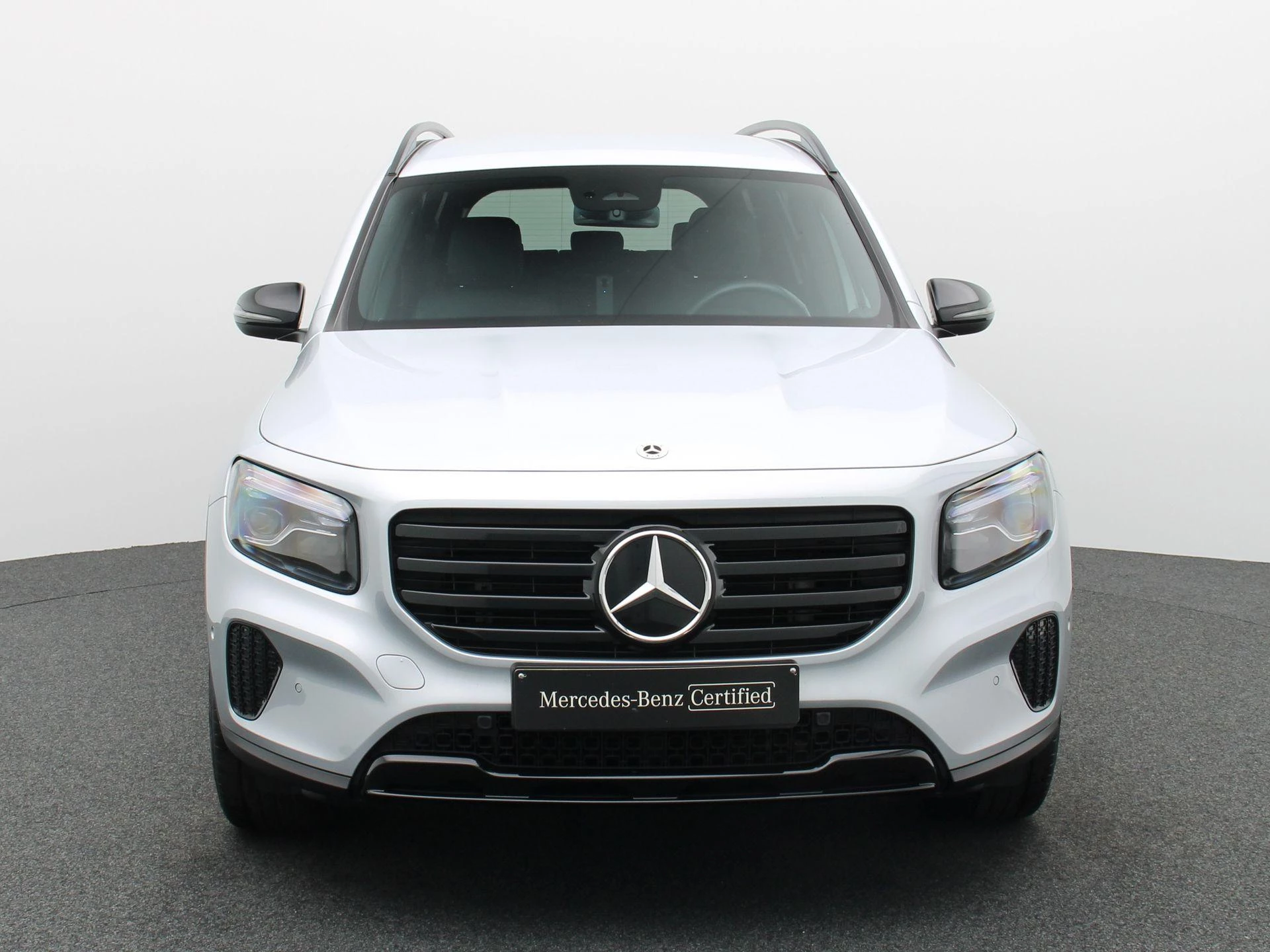 Mercedes-Benz GLB 180 Luxury Line + CARPLAY + TREKHAAK + NIGHTPAKKET +