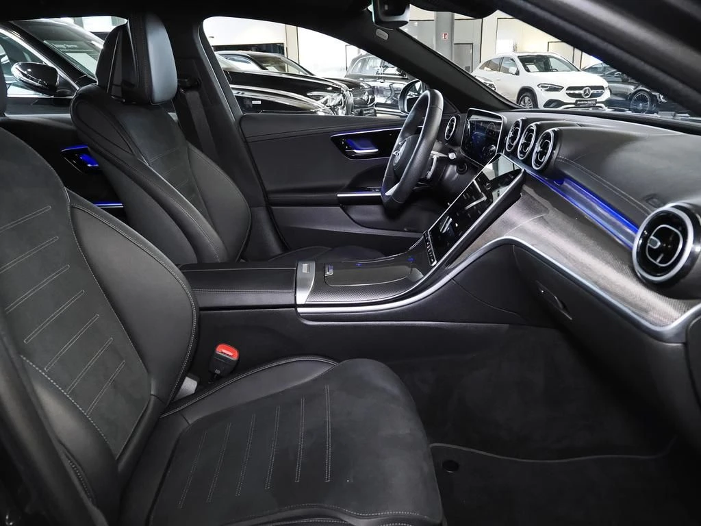 Mercedes-Benz-C-Klasse 300 d-image-12