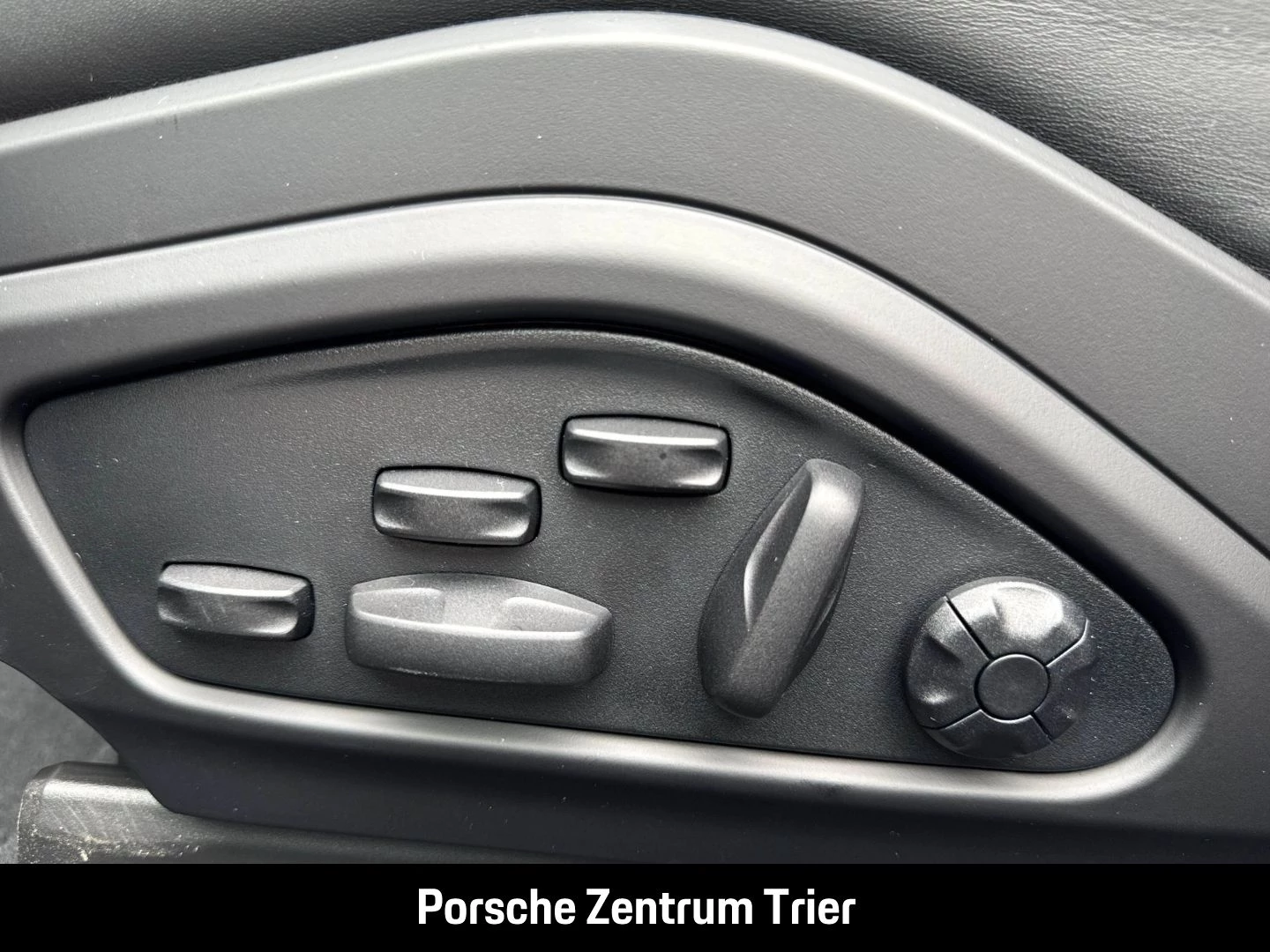 Porsche Panamera 4 E-Hybrid InnoDrive HA-Lenkung Head-Up -