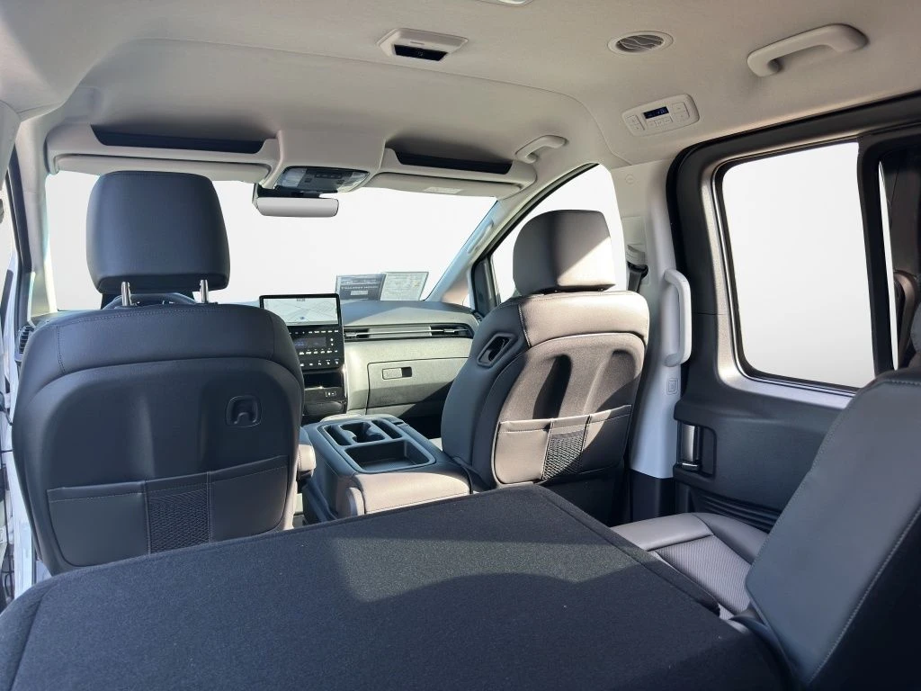 Hyundai-Staria-image-20