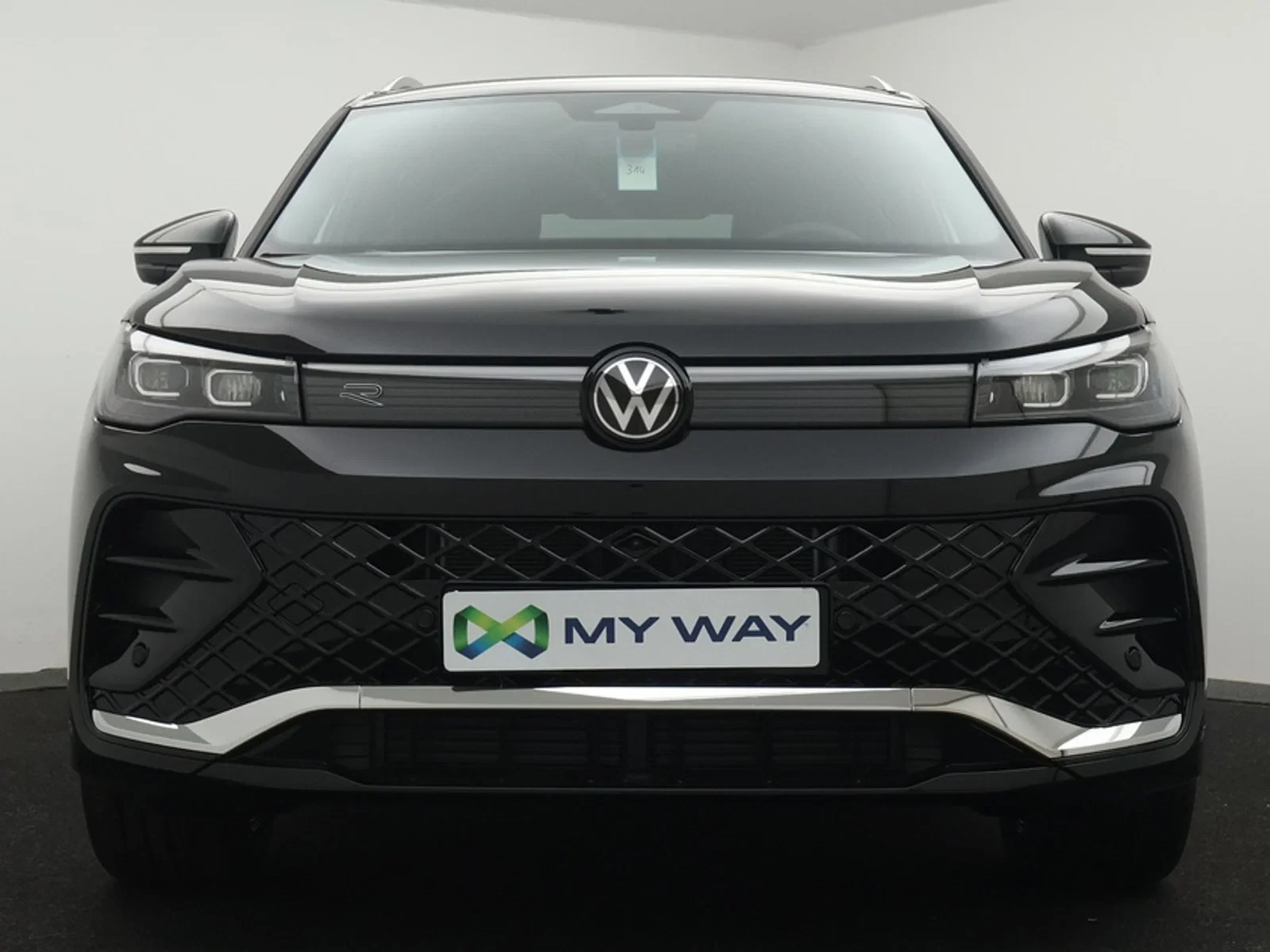 Volkswagen Tiguan Tiguan R-Line 1.5 eTSI 150PK *AUTOMAAT* DEMO *