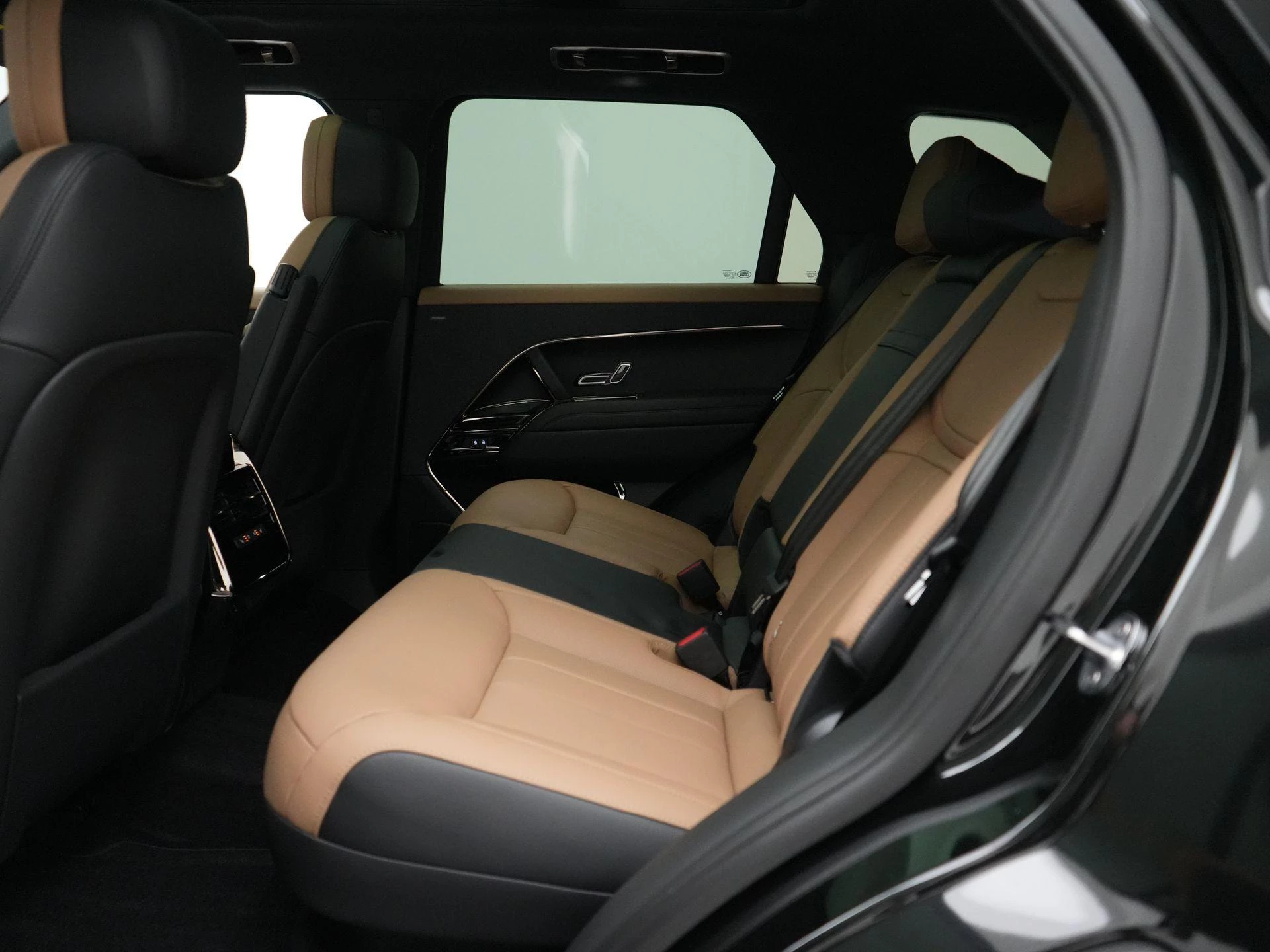 Land Rover Range Rover Sport P460e Dynamic SE