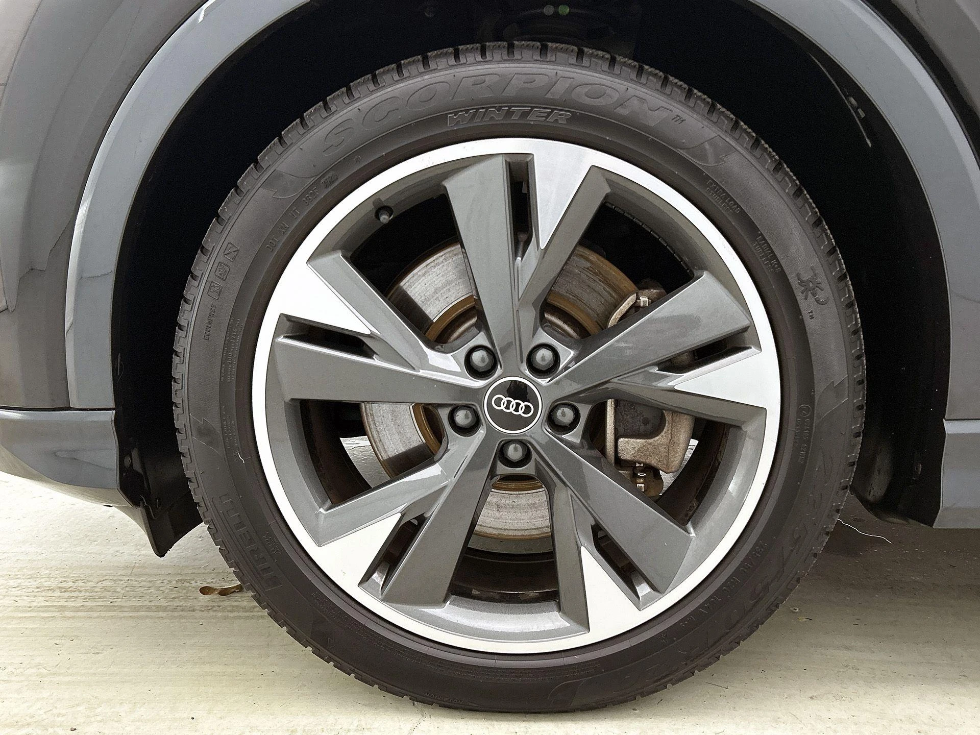 Audi-Q4 e-tron-image-5