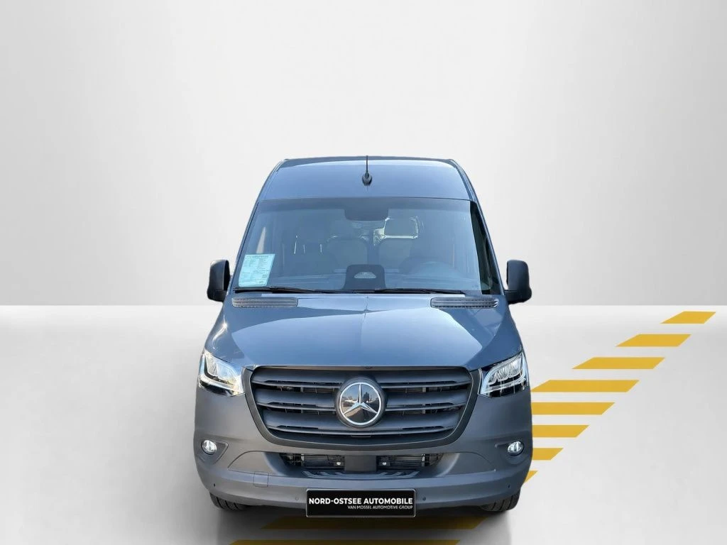 Mercedes-Benz-eSprinter 314-image-4