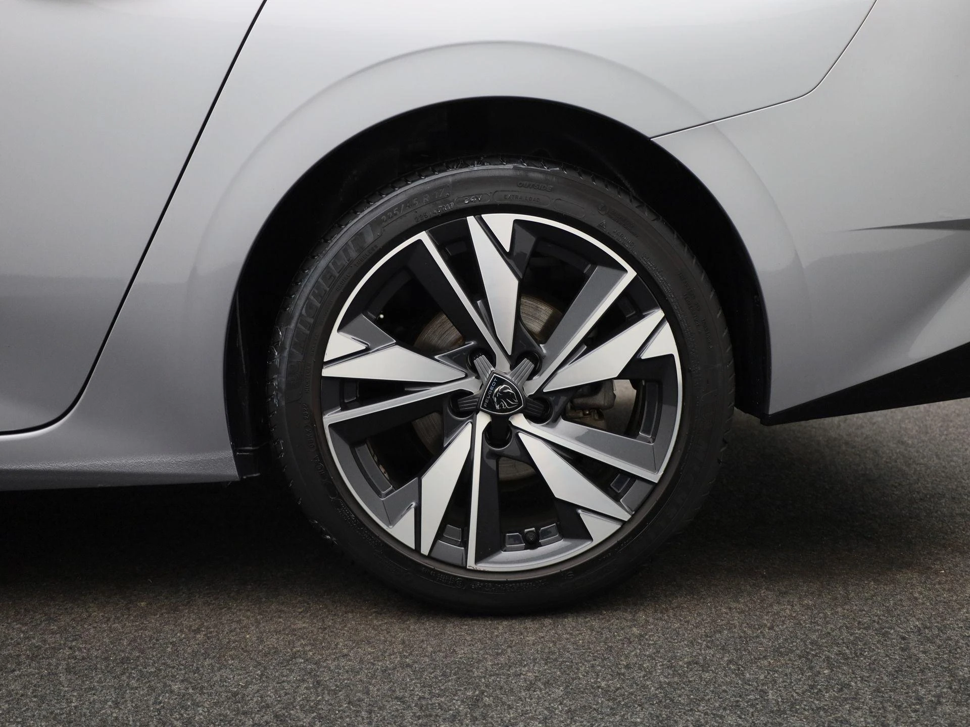 Peugeot-308-image-12