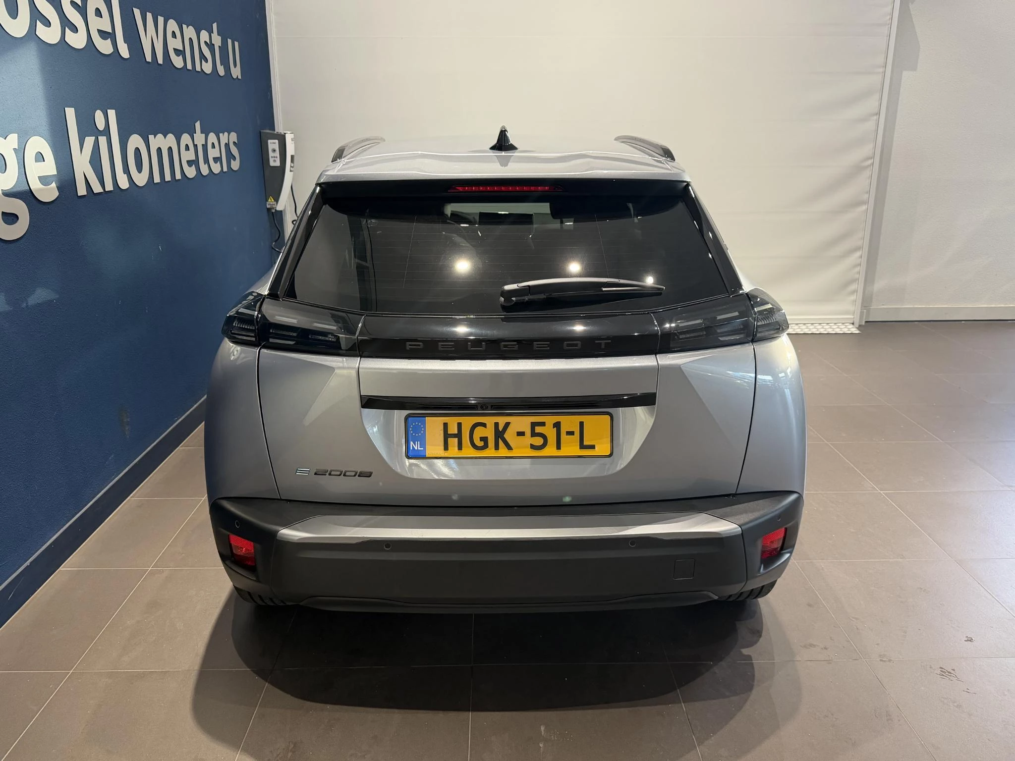 Peugeot-e-2008-image-5