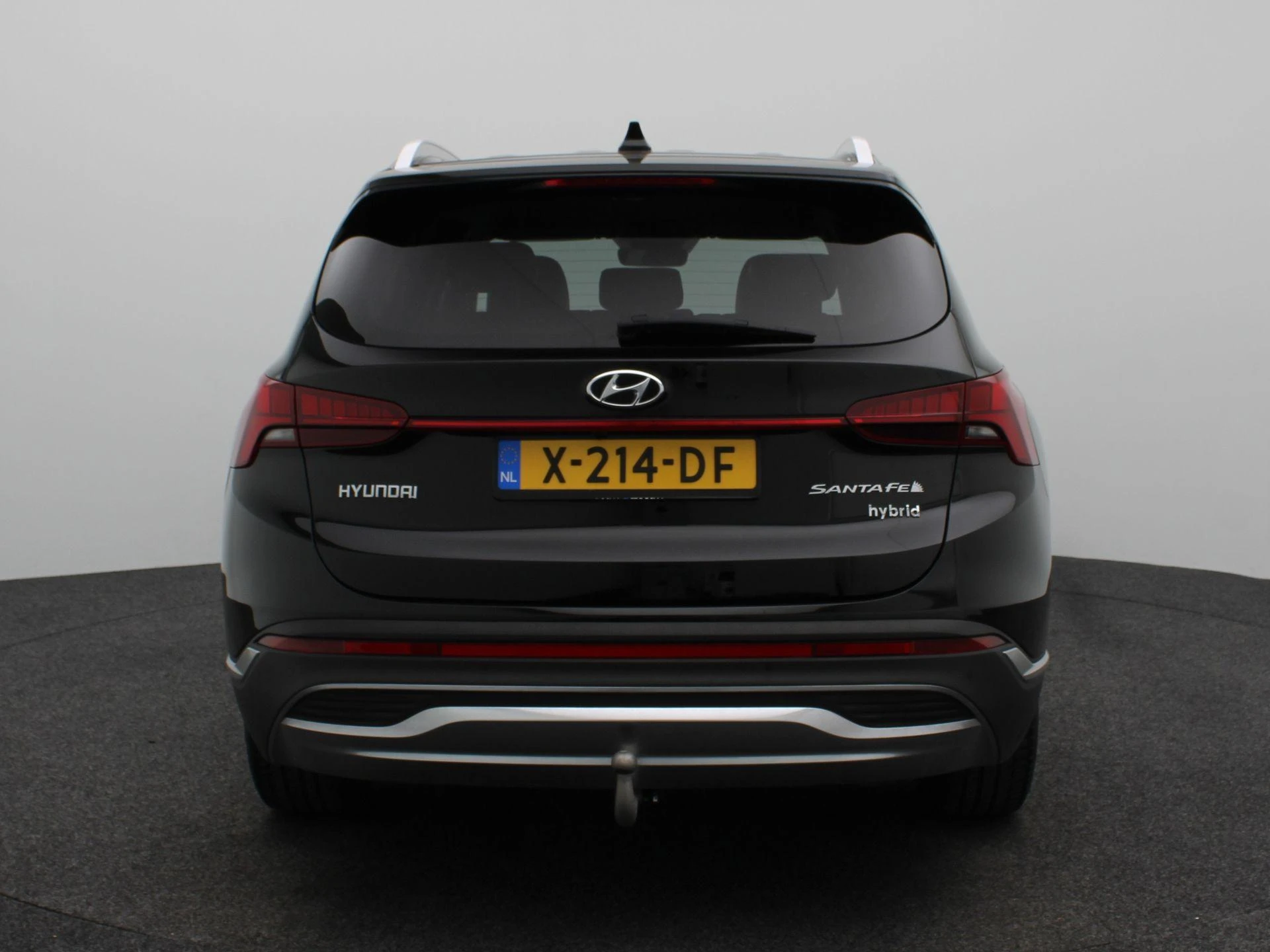 Hyundai-Santa Fe-image-4