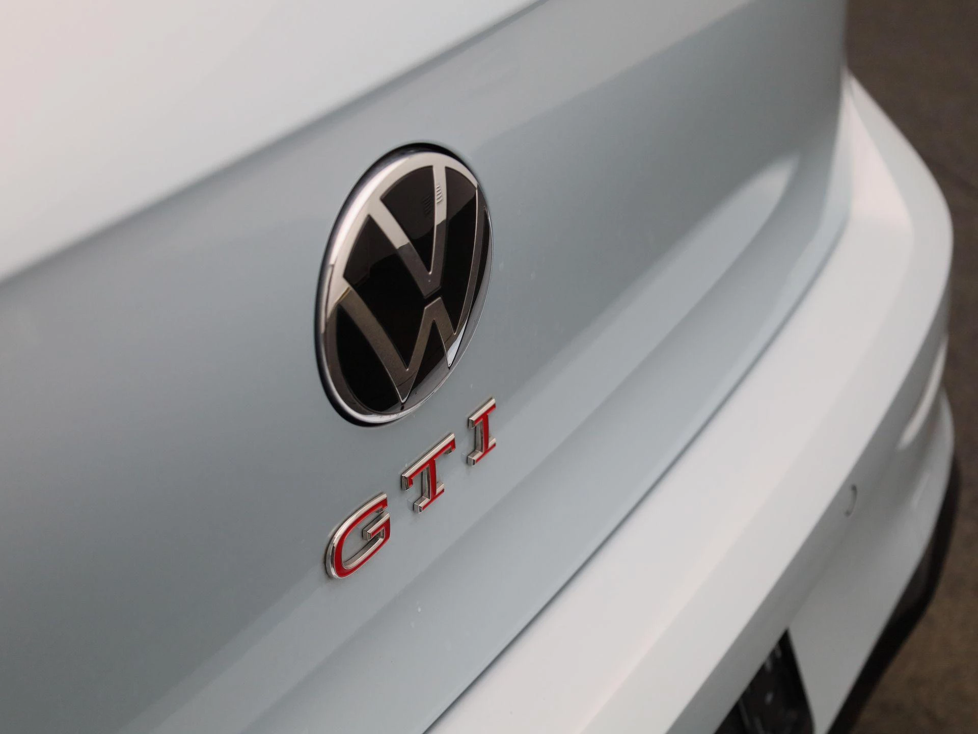 Volkswagen-Golf-image-32