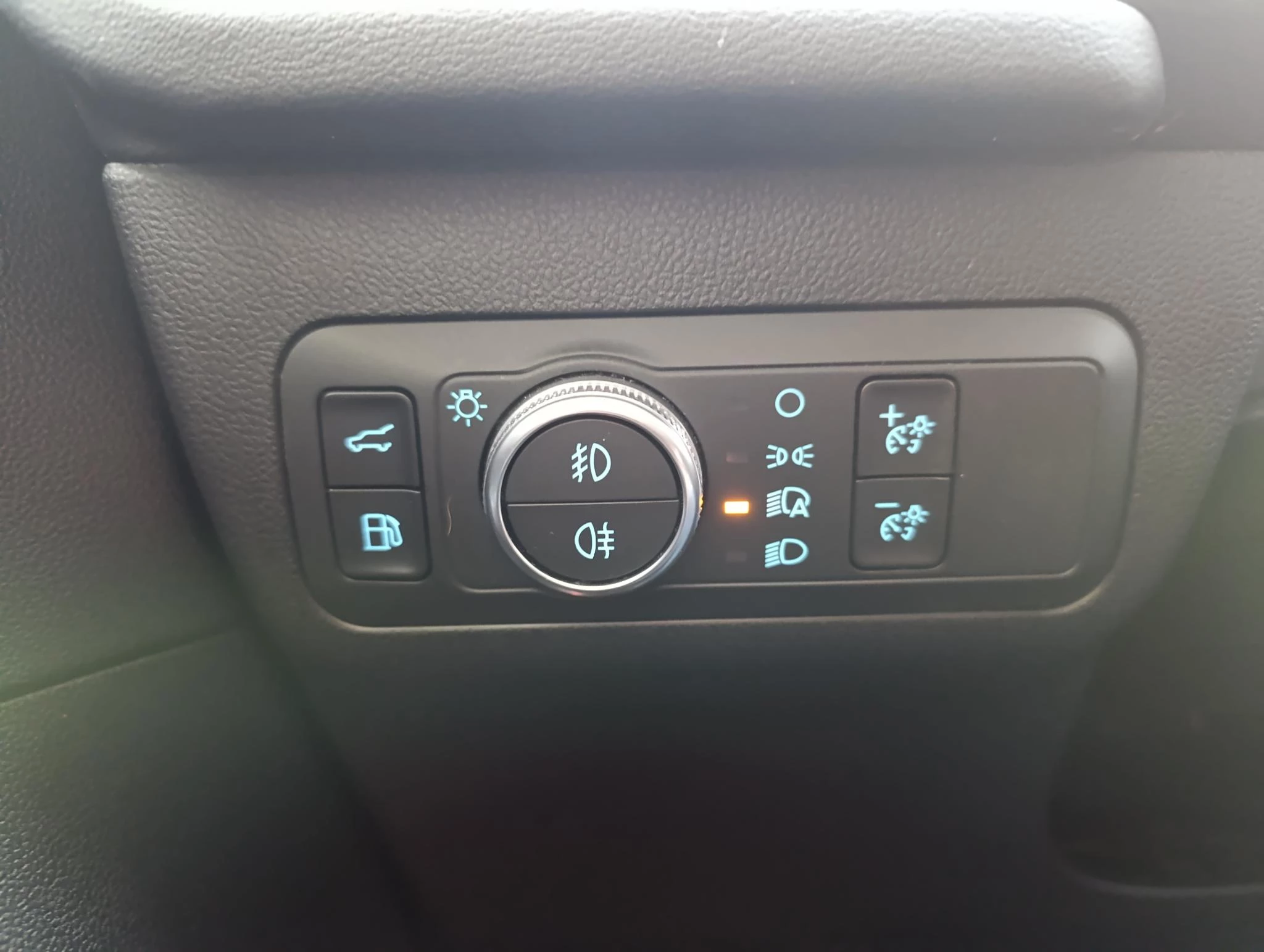 Ford-Kuga-image-24